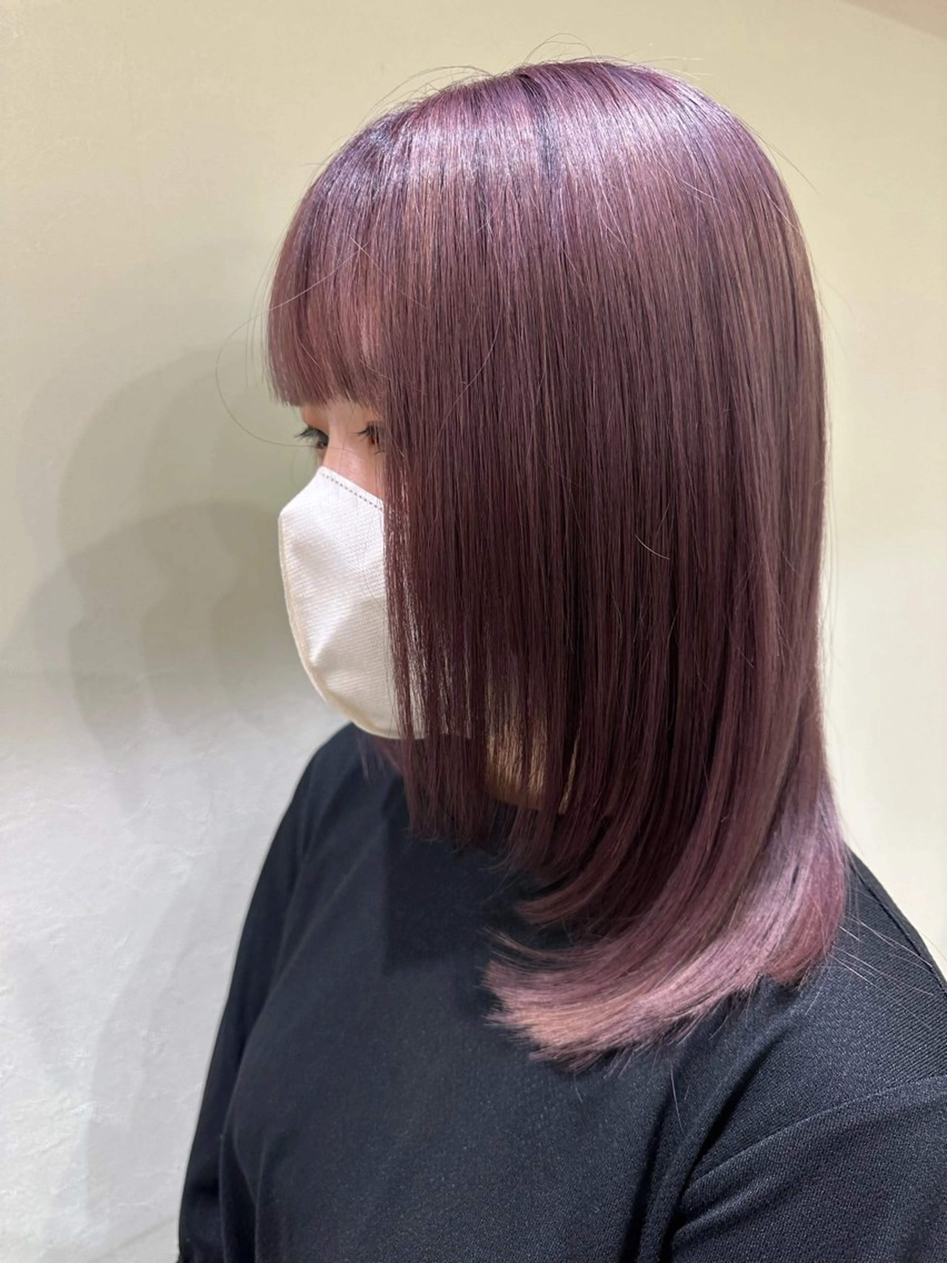 ミディアム カラー グレージュ ラベンダーカラー ラベンダーグレージュ ラベンダーグレー カット ヘアカラー トリートメント 伊藤 旭華のヘアスタイル