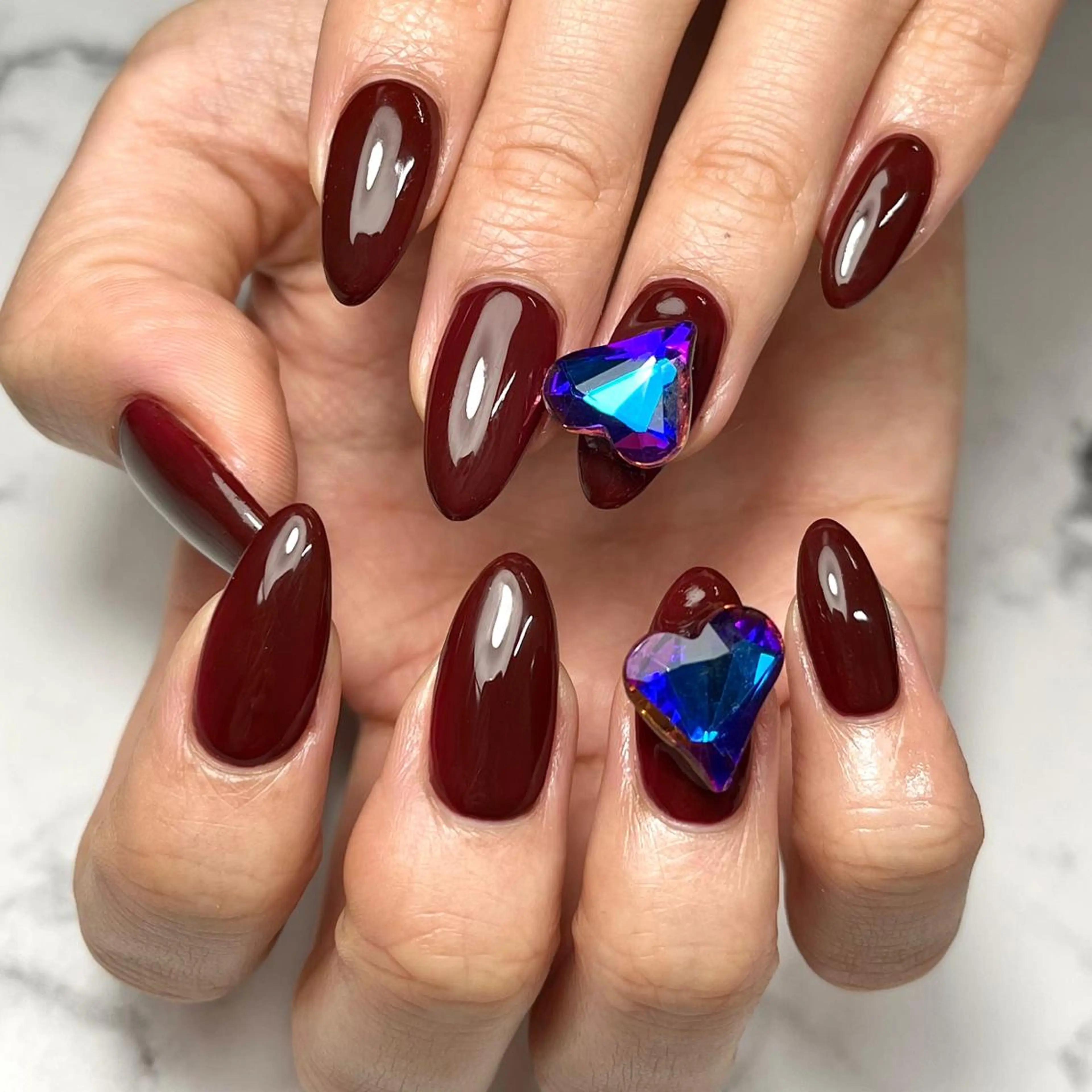 ネイル ボルドー ジェルネイル ハート ワンカラーネイル パラジェル ハンドネイル NAIL NOWのネイルデザイン