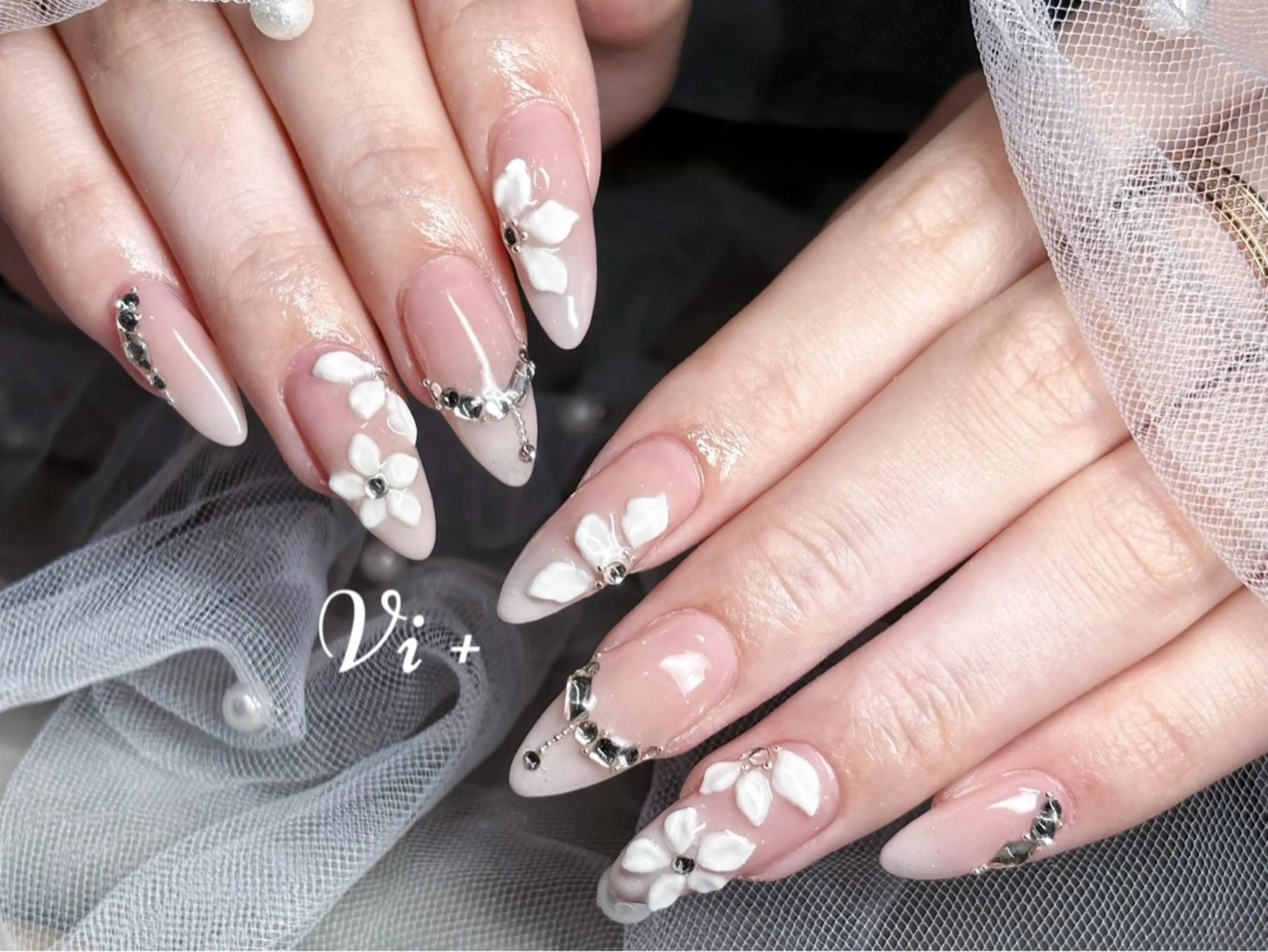 ネイル ハンドネイル ✨Nailsalon Vi+✨のネイルデザイン