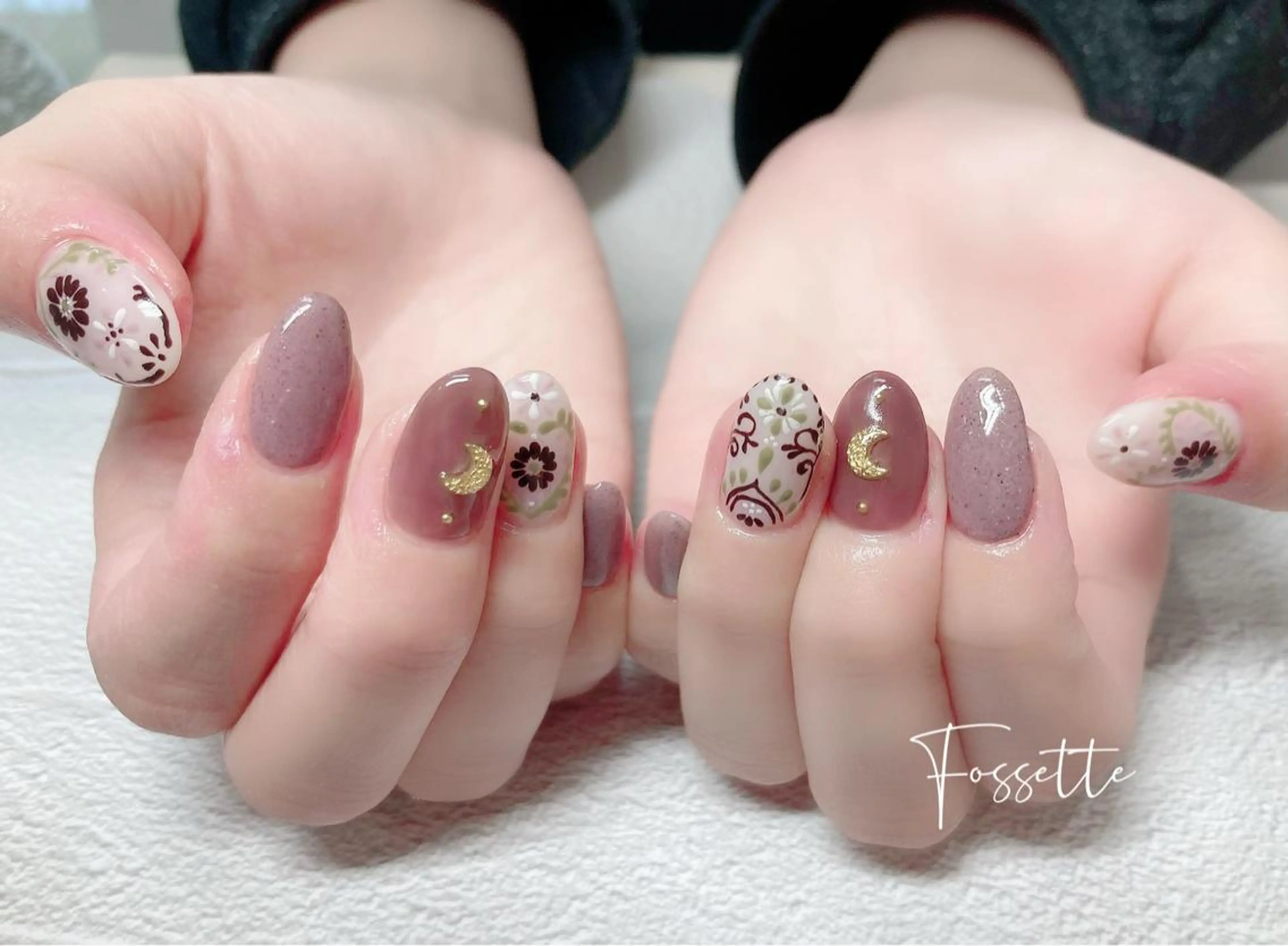 ネイル ブラウン フラワーネイル ハンドネイル nailsalon Fossetteのネイルデザイン