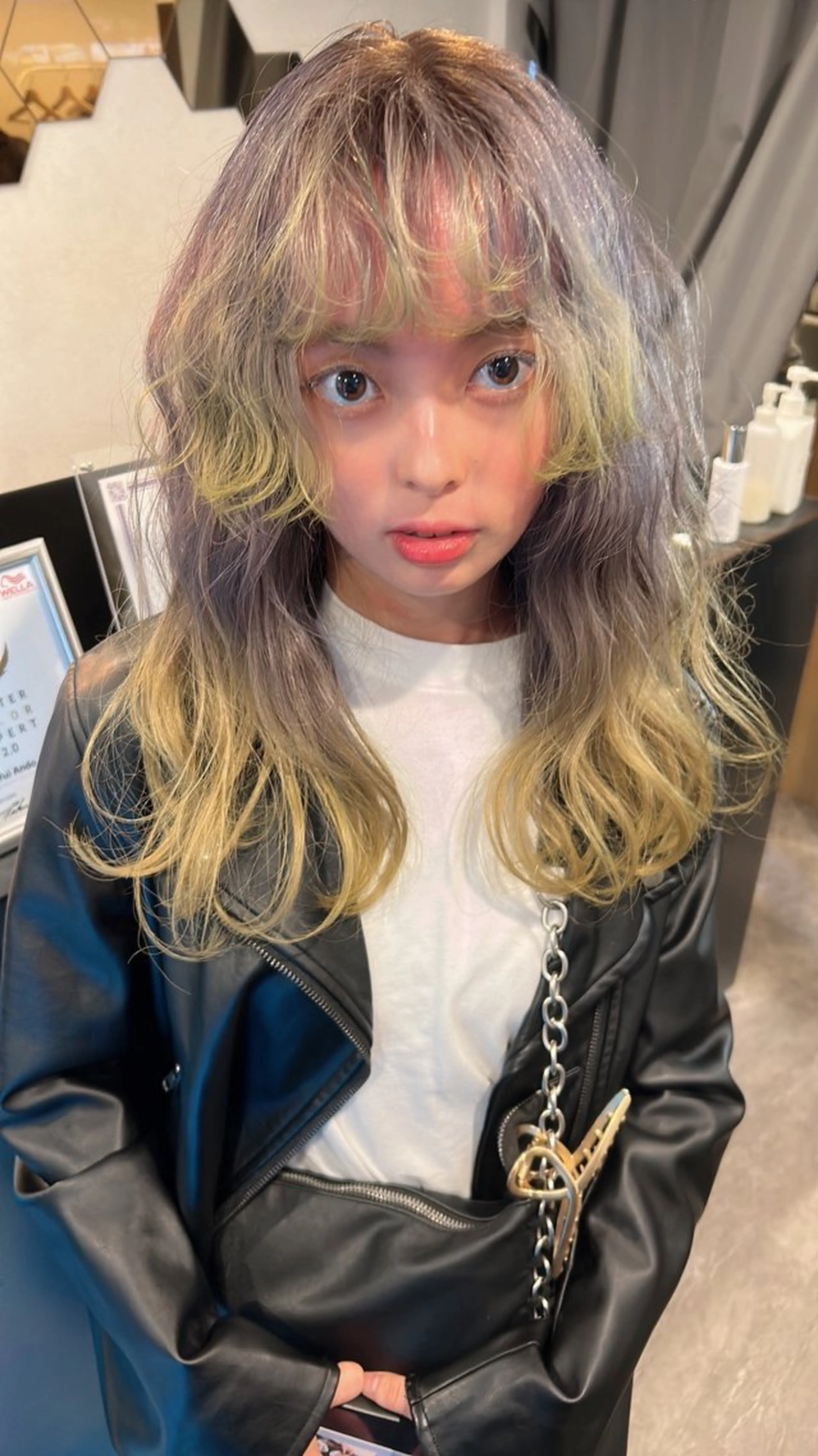 ロング カラー Yo ／ ulu.のヘアスタイル