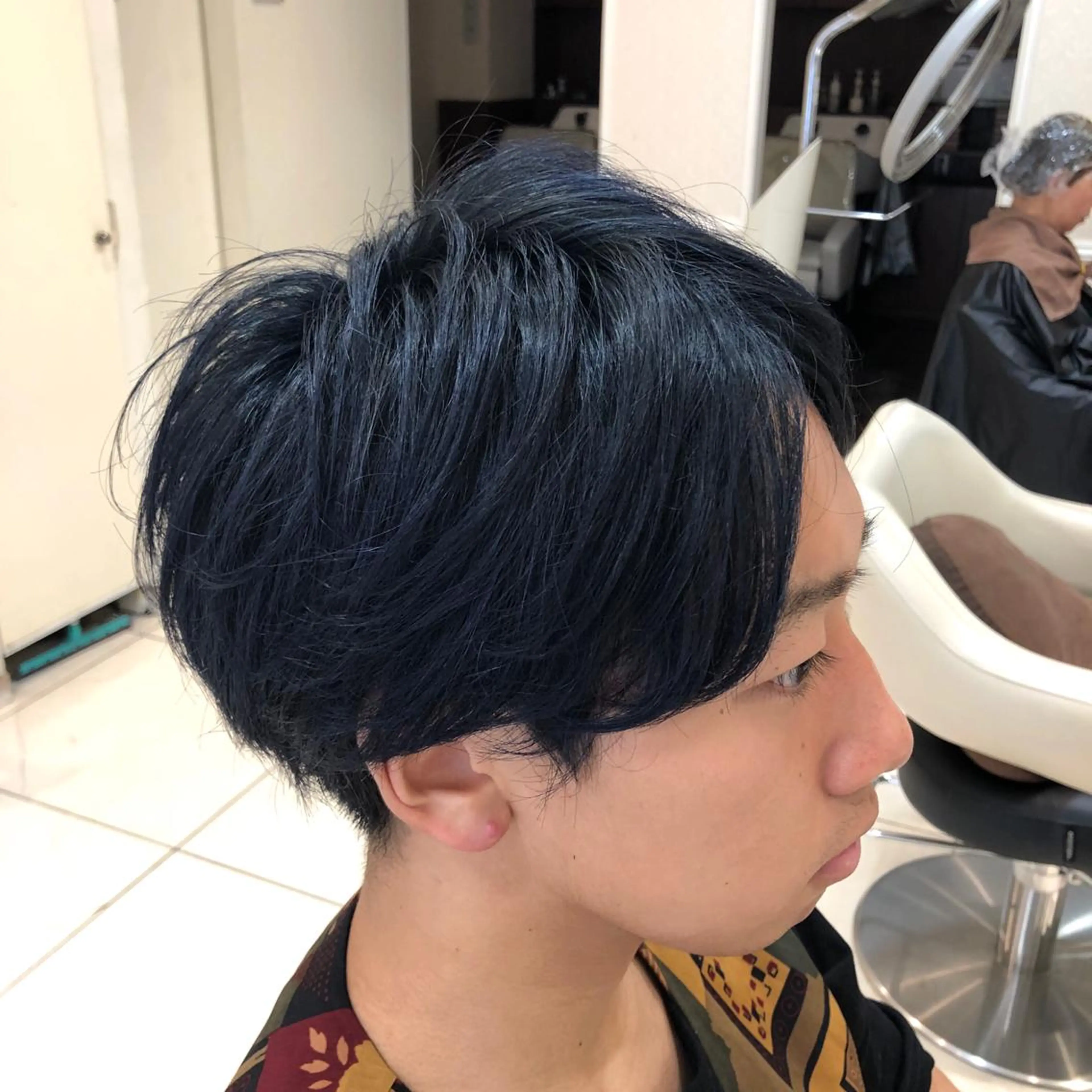 カラー メンズ 黒髪 ブルーカラー ブルーブラック 🌈ぷる艶カラー🌈 髪質改善👑柳沼尚貴のヘアスタイル