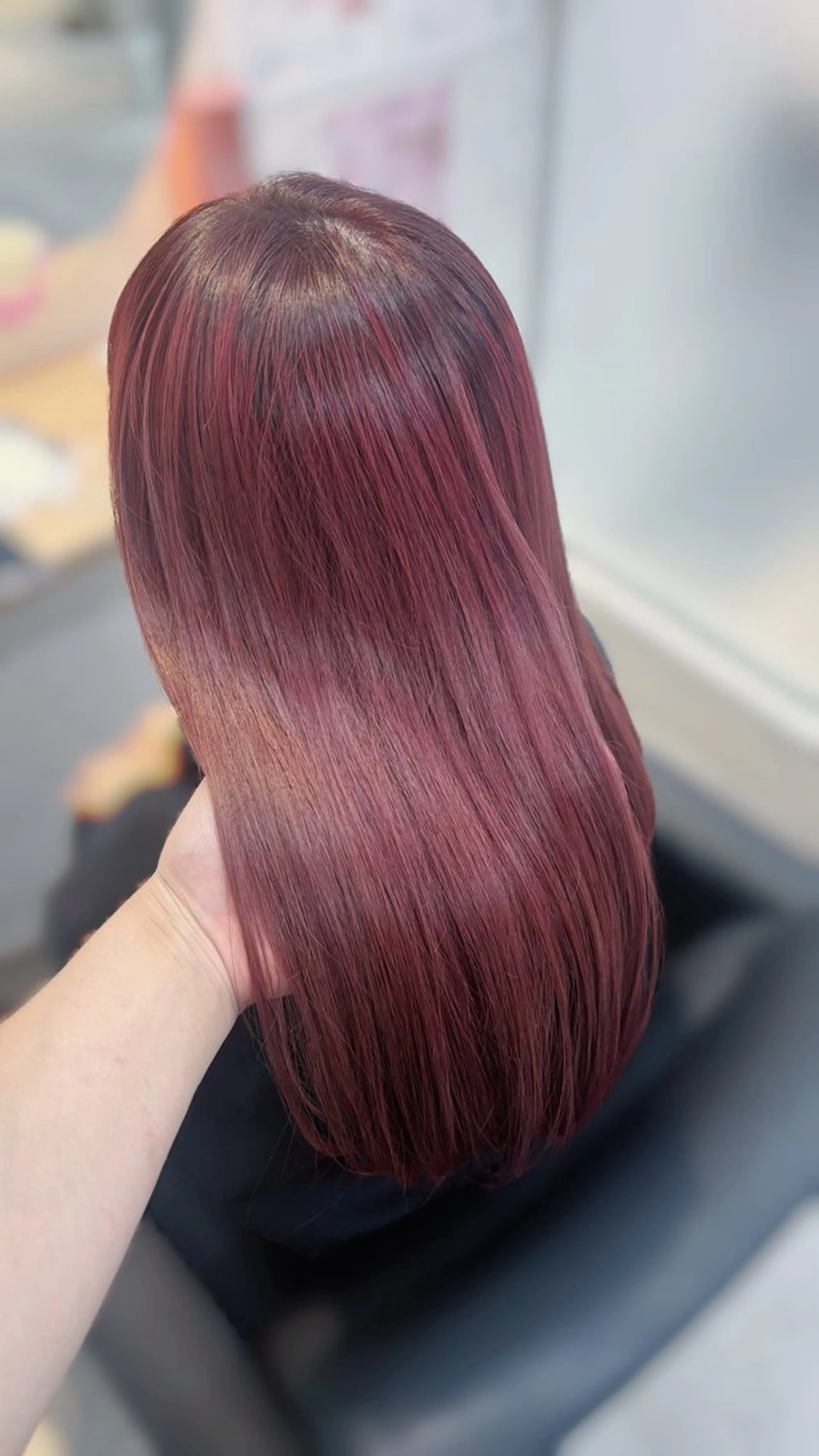 カラー ブリーチ ヘアカラー 米倉 陽菜のヘアスタイル