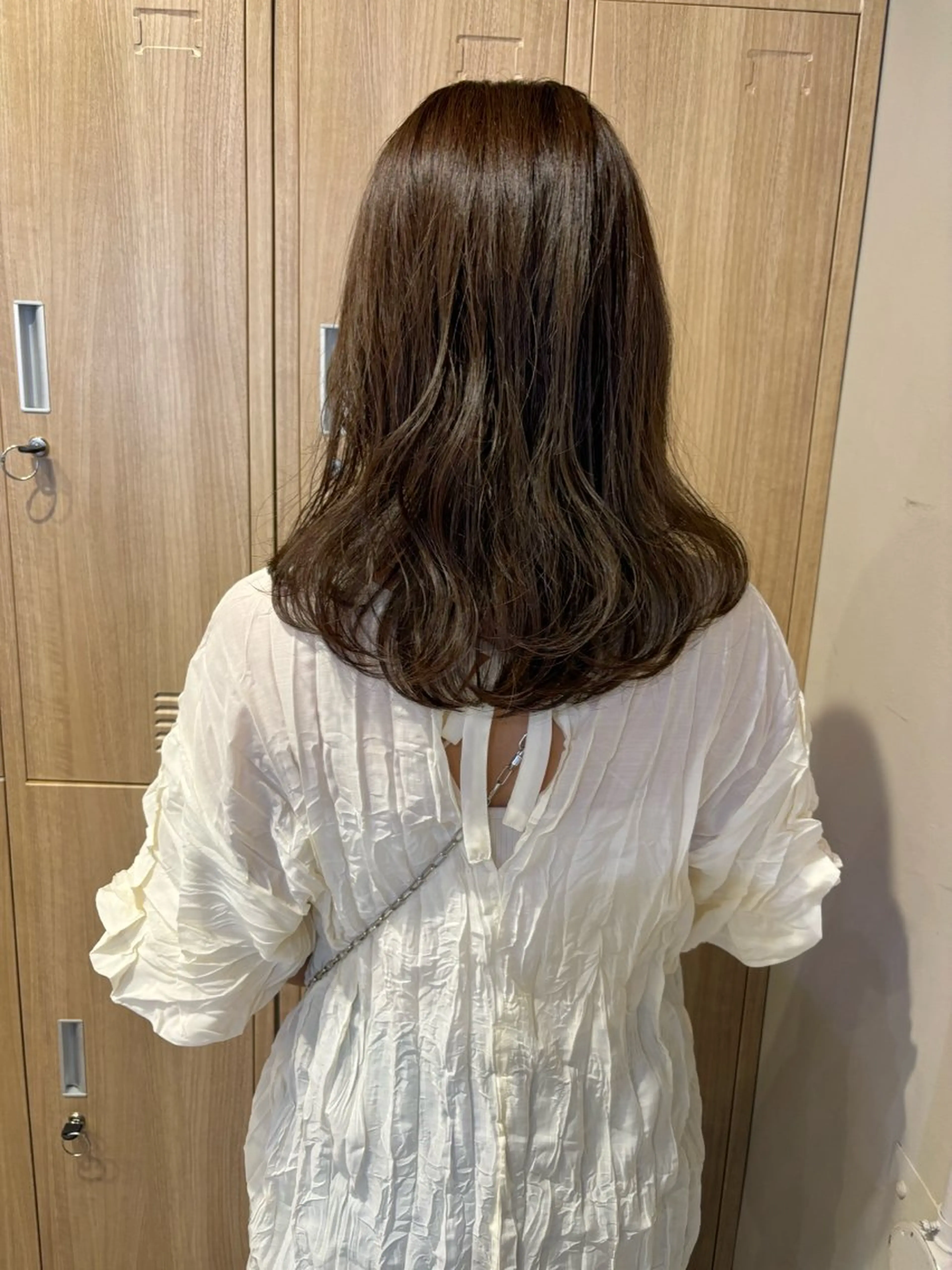 セミロング LOREN＋透明感 オリーブhirokoのヘアスタイル
