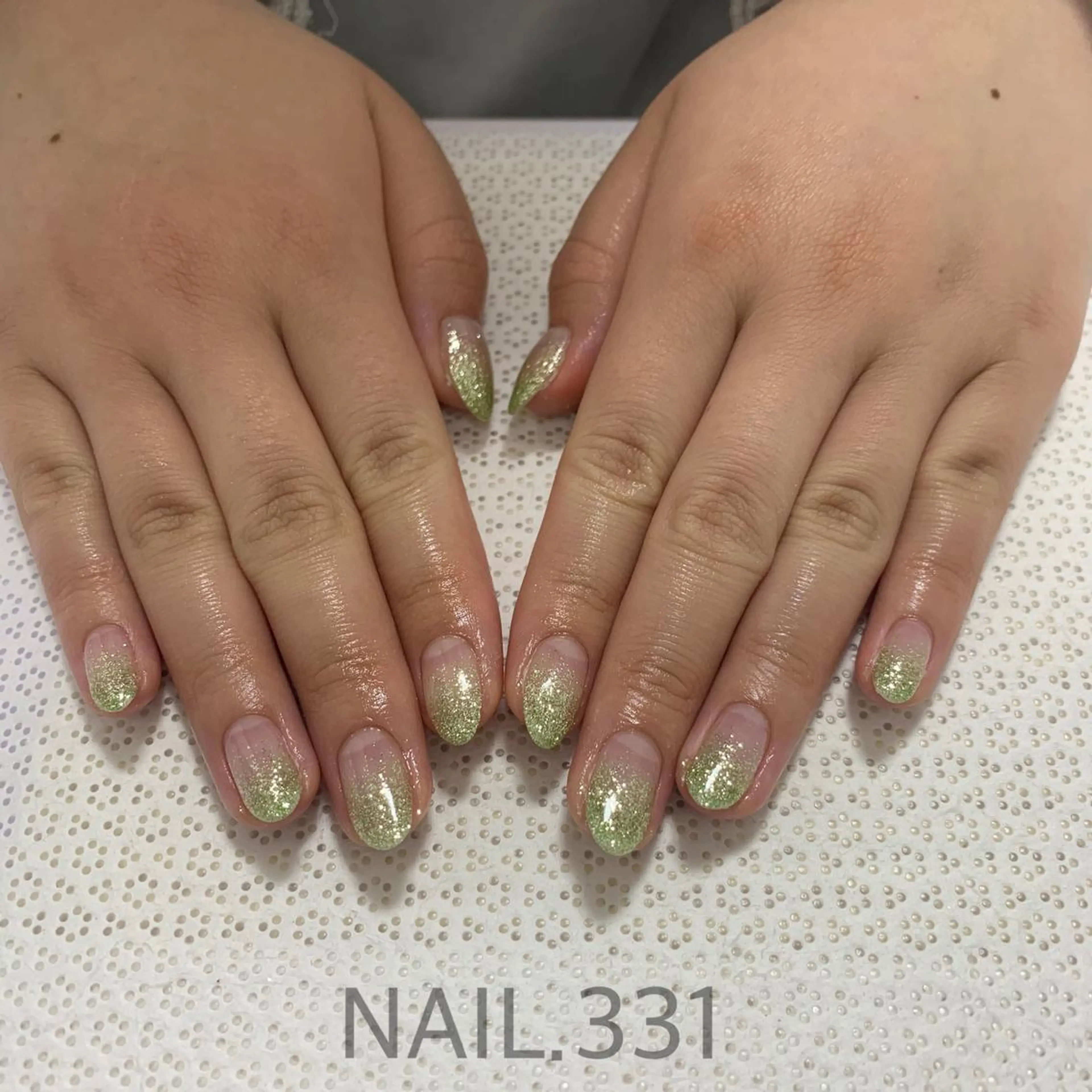 ネイル オーロラネイル クリアネイル フラッシュネイル フラワーネイル フレンチネイル NAIL.331所属・Nail 331のネイルデザイン