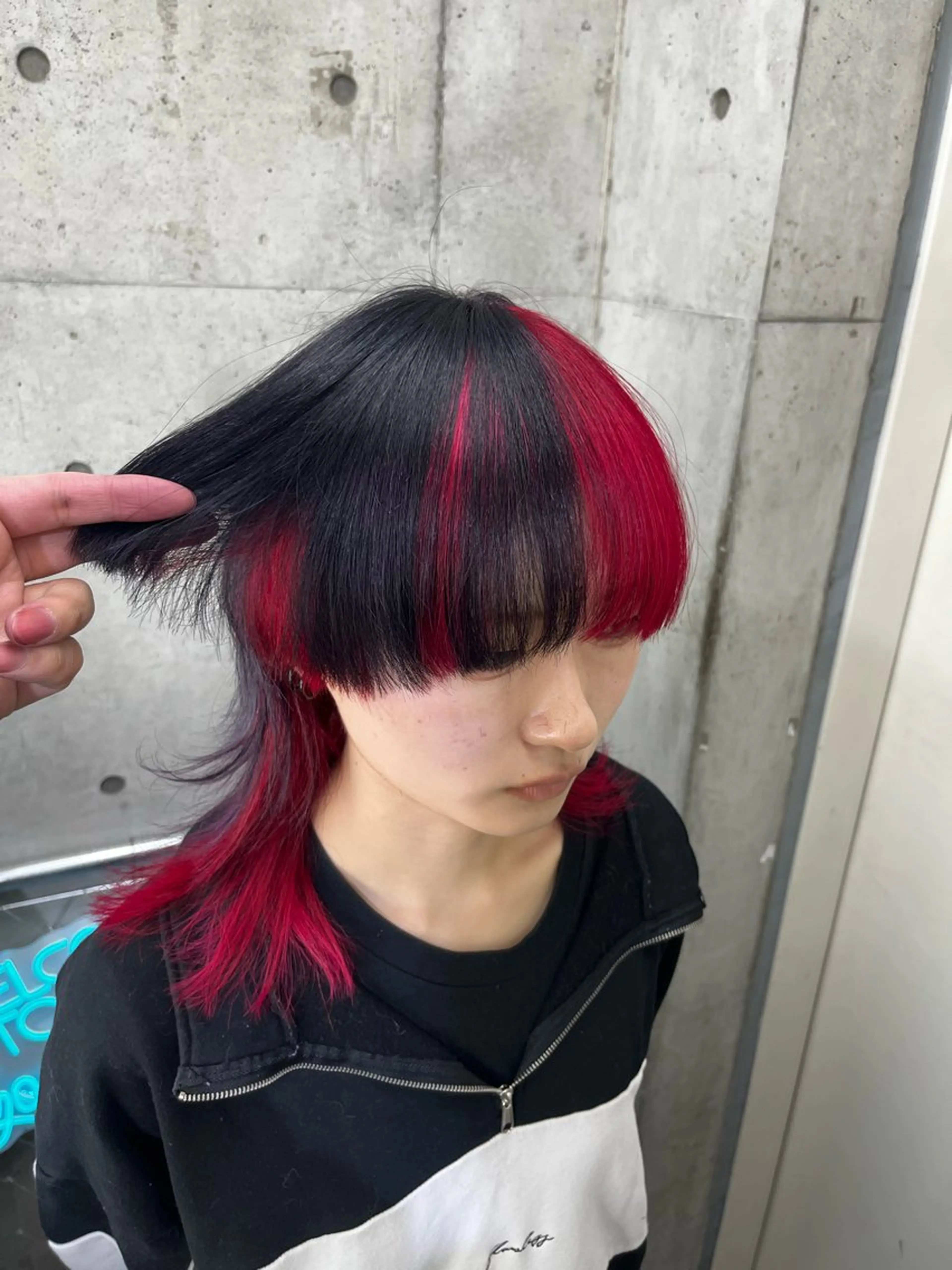 セミロング カラー ヘアカラー 個性派ウルフ/メンズ /ブリーチ/渋谷のヘアスタイル