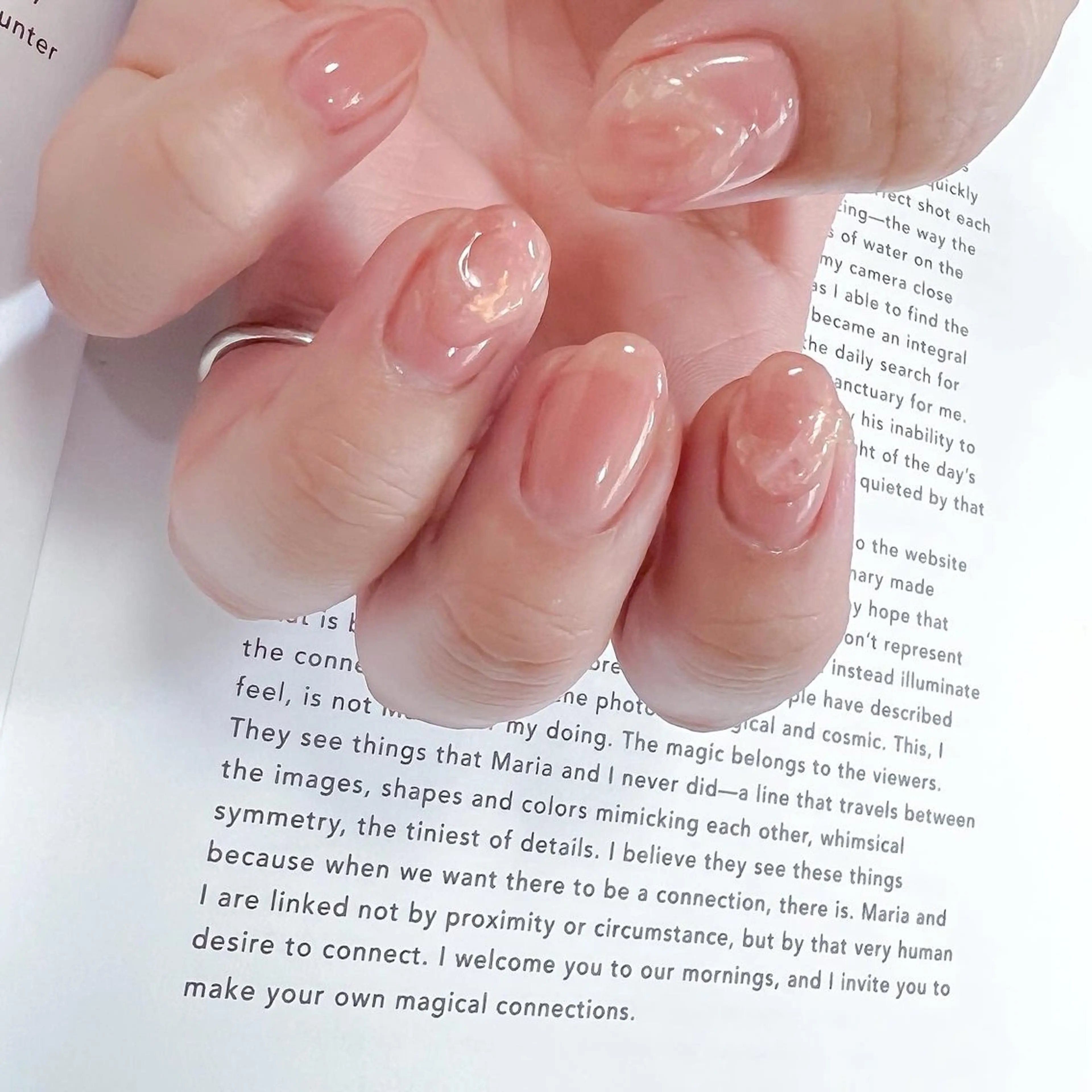 ネイル オーロラネイル ミラーネイル ピンク ぷっくりネイル シンプルネイル ハンドネイル pointillé .ayaのネイルデザイン