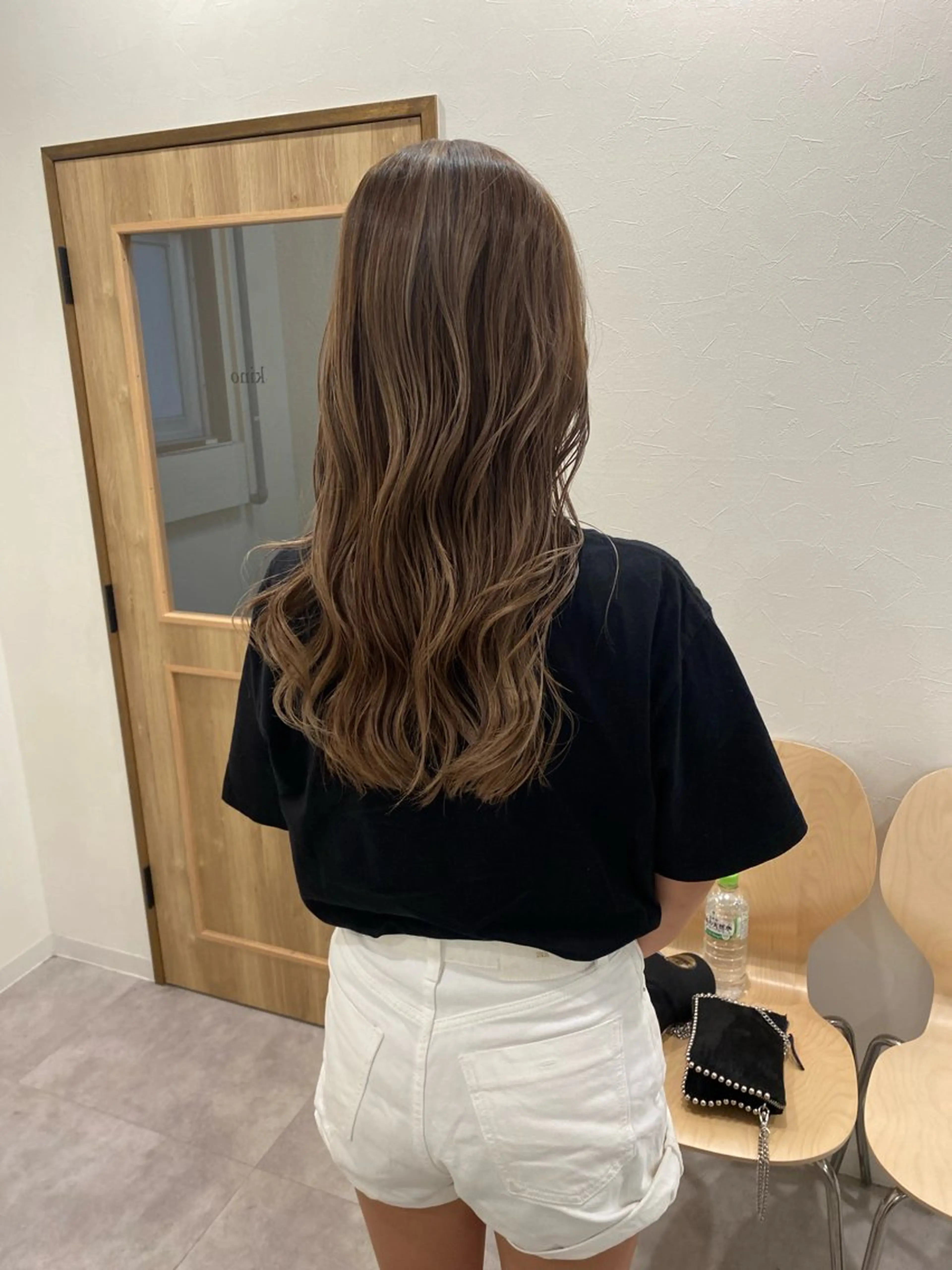 ロング カラー 透明感カラー グレージュ ハイライトカラー ミルクティーグレージュ ハイライト ヘアカラー ボブ/ハイトーン 立川loose 下田のヘアスタイル