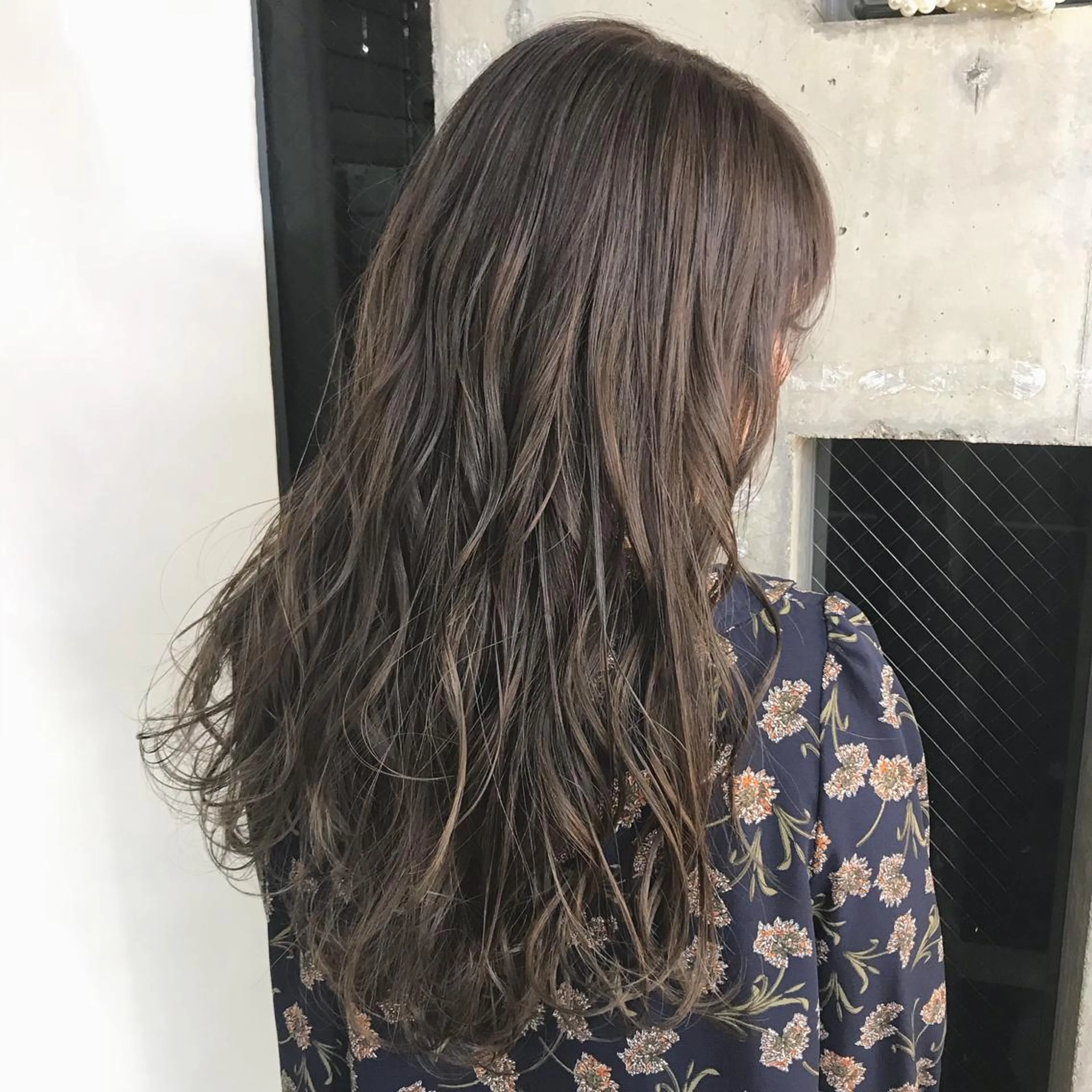 ロング カラー ヘアアレンジ カット ヘアカラー トリートメント 韓国レイヤー/ミルク ティー🦋高橋　暖のヘアスタイル