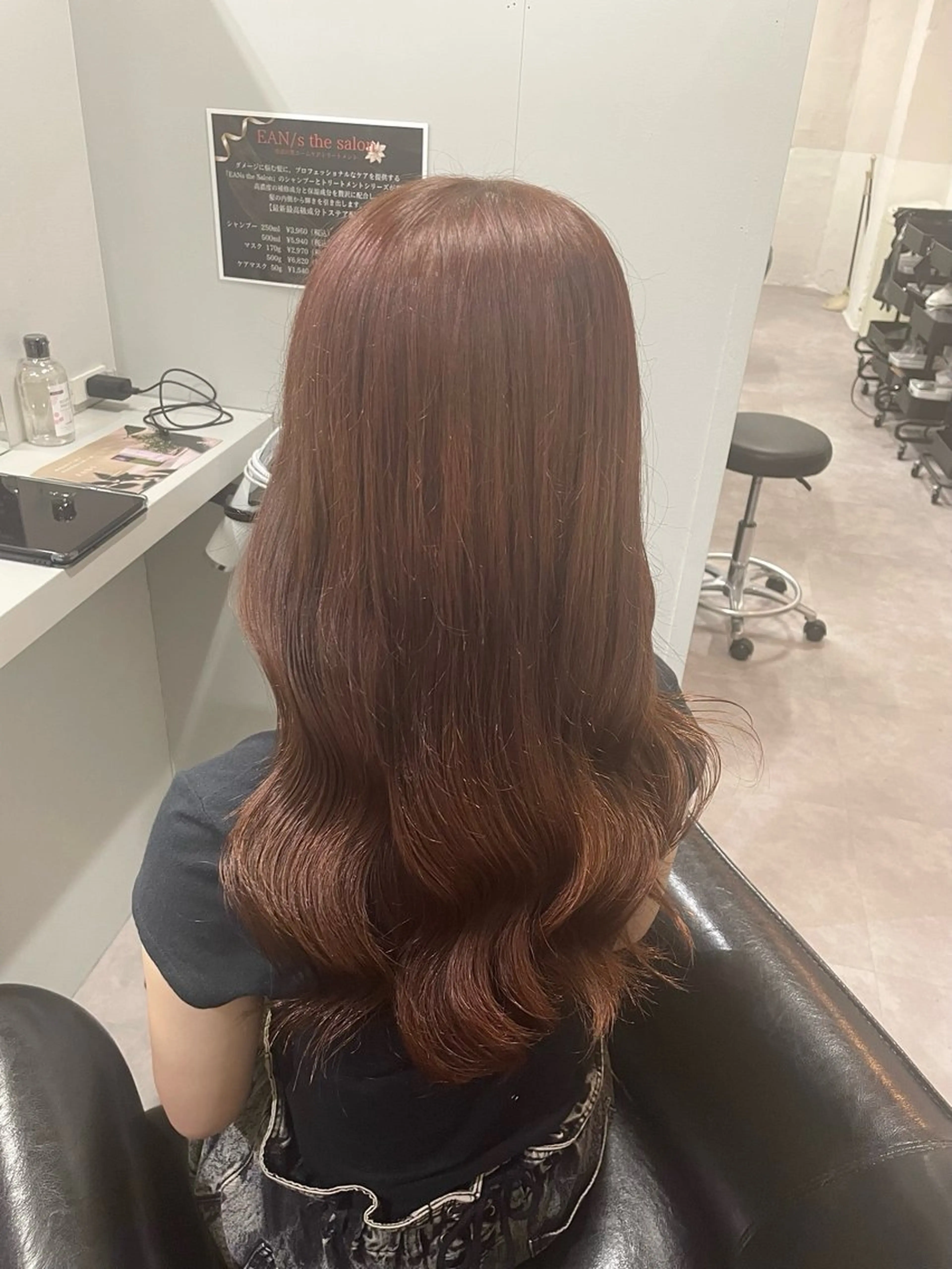 セミロング ヘアカラー tokute 中野真咲🐺のヘアスタイル