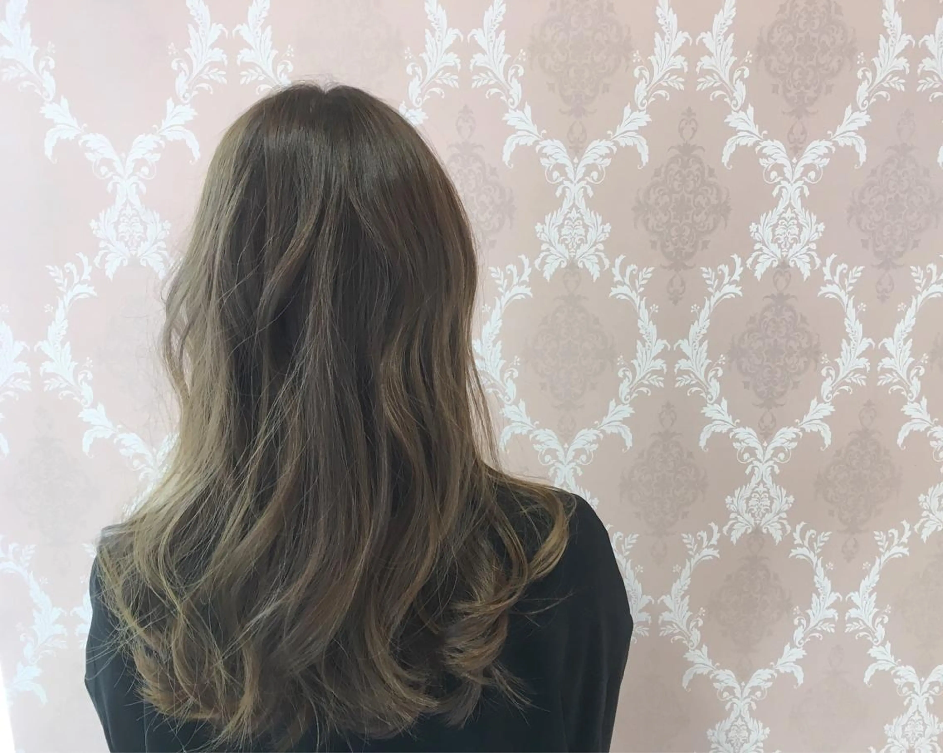 ロング graxi'    グラシー所属・ブリーチ/ハイトーン SERINAのヘアスタイル