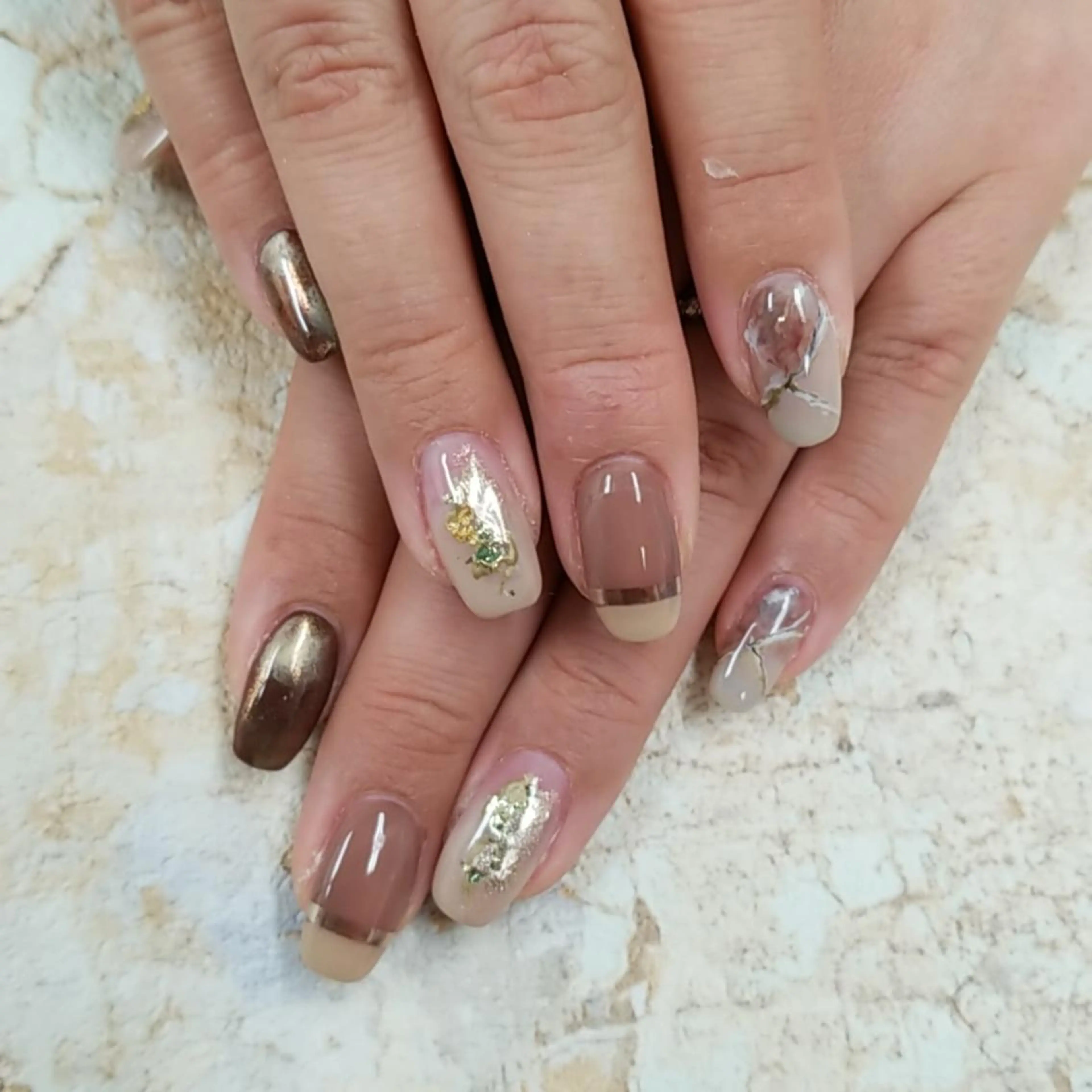 ネイル アートネイル ジェルネイル マグネットネイル 持ち込み ニュアンスネイル 河野ちえ (雑誌掲載サロン)のネイルデザイン