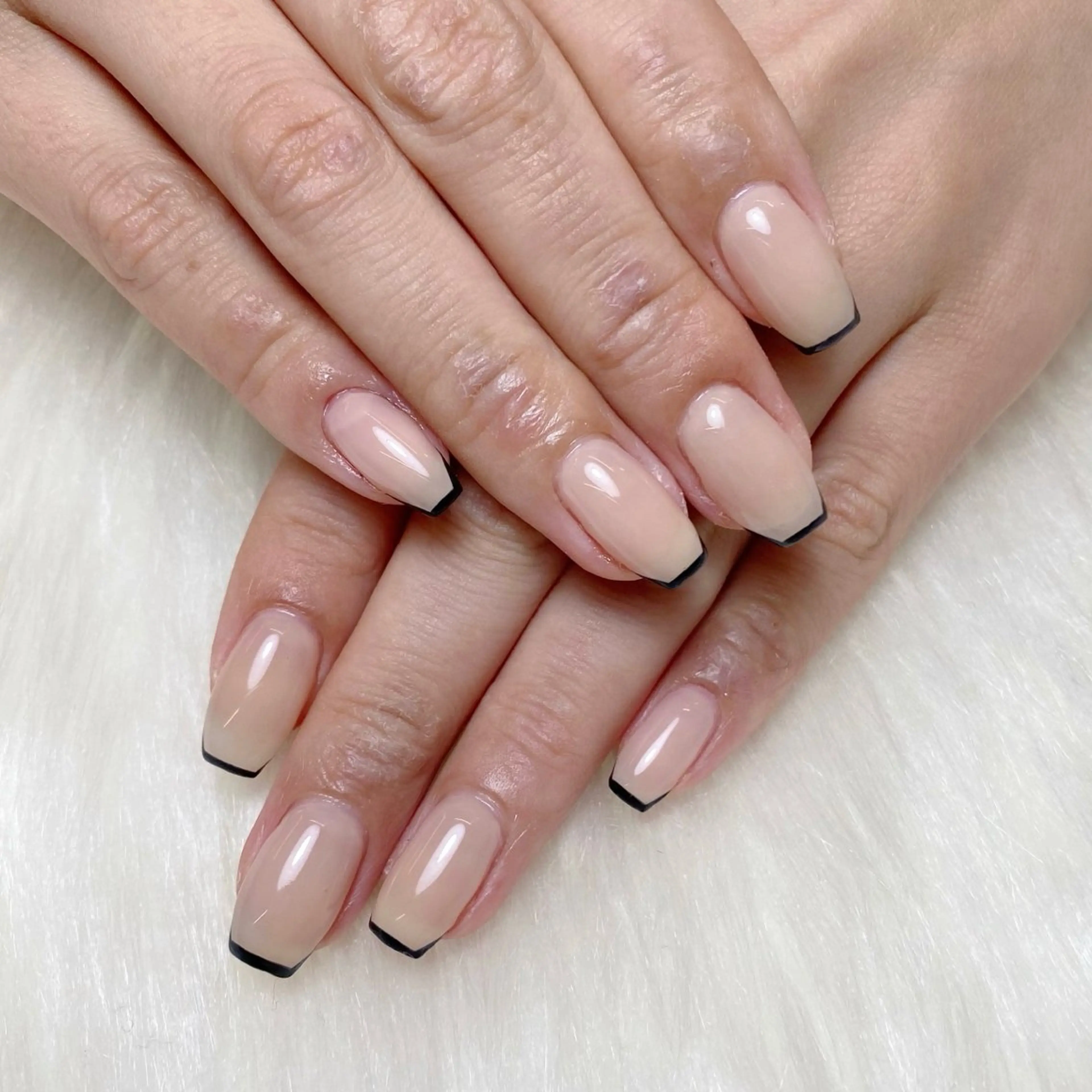 ネイル ブルー 長さ出し フラッシュネイル フットネイル フレンチネイル ハンドネイル fein. miku🎀🍼のネイルデザイン