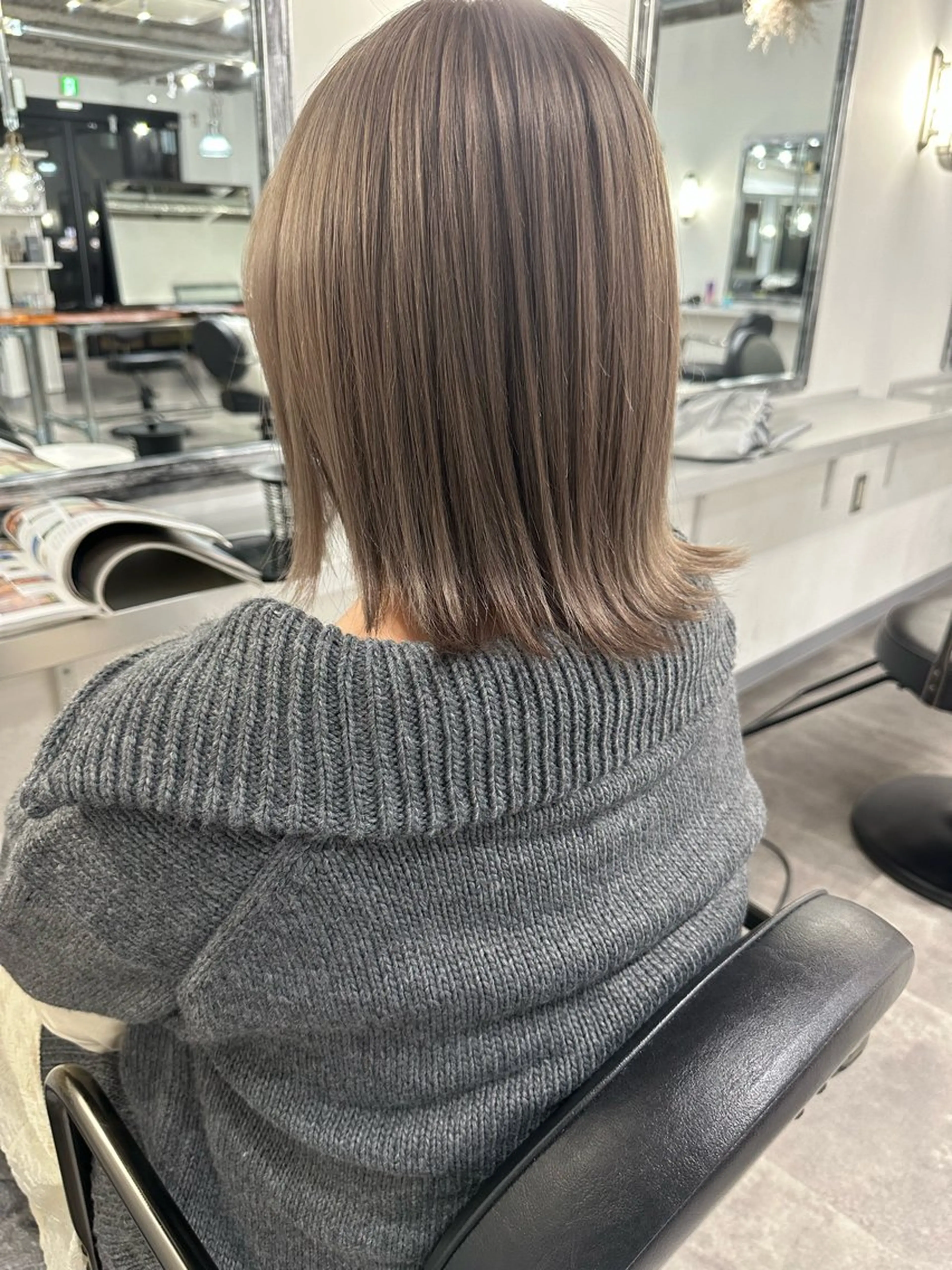 ショート カラー グレージュ 篠崎 佑季のヘアスタイル