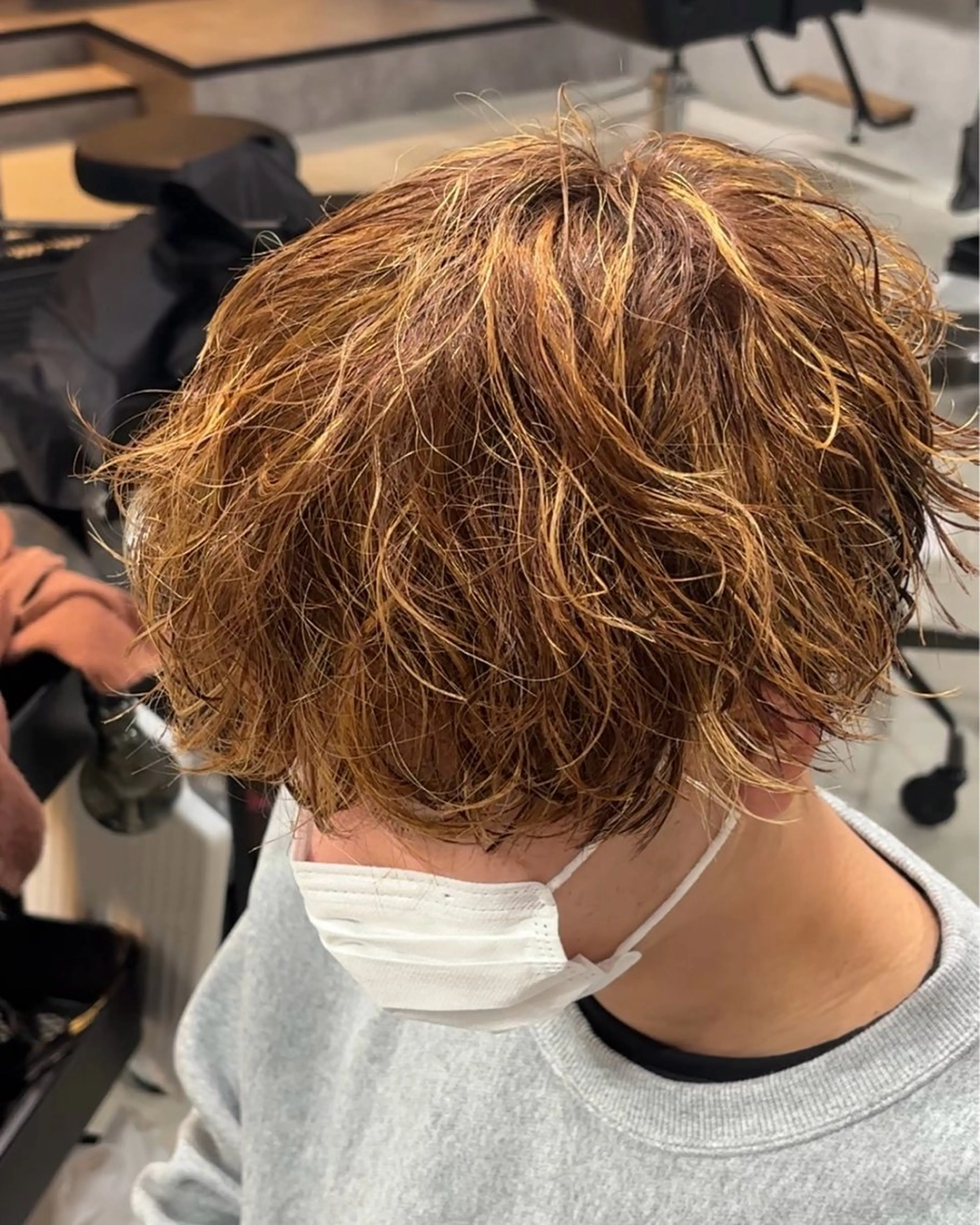 カラー パーマ メンズ 会社で浮かない ビジネスヘア/心斎橋のヘアスタイル