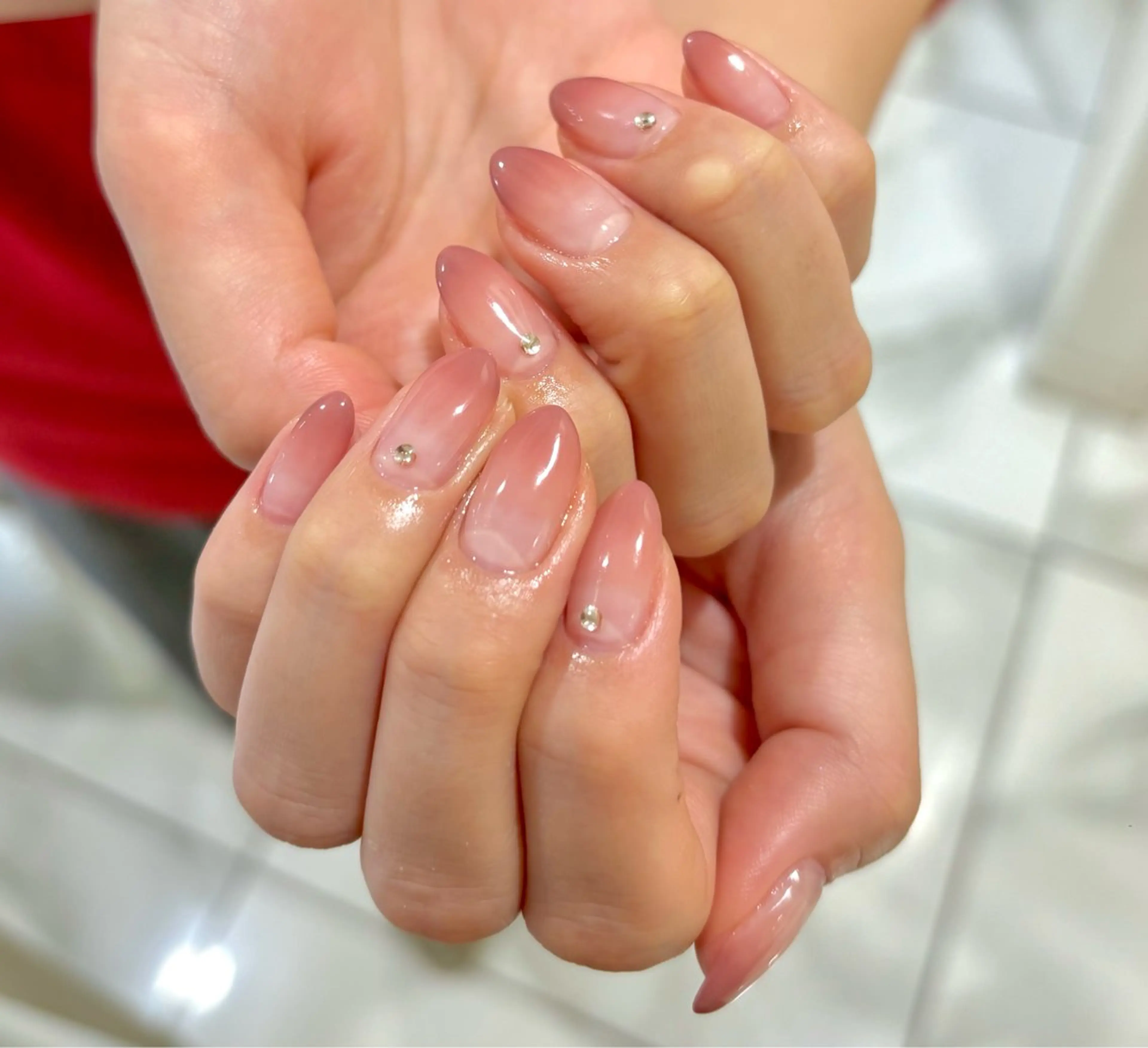 ネイル ストーンネイル ハンドネイル 横田 菜月のネイルデザイン