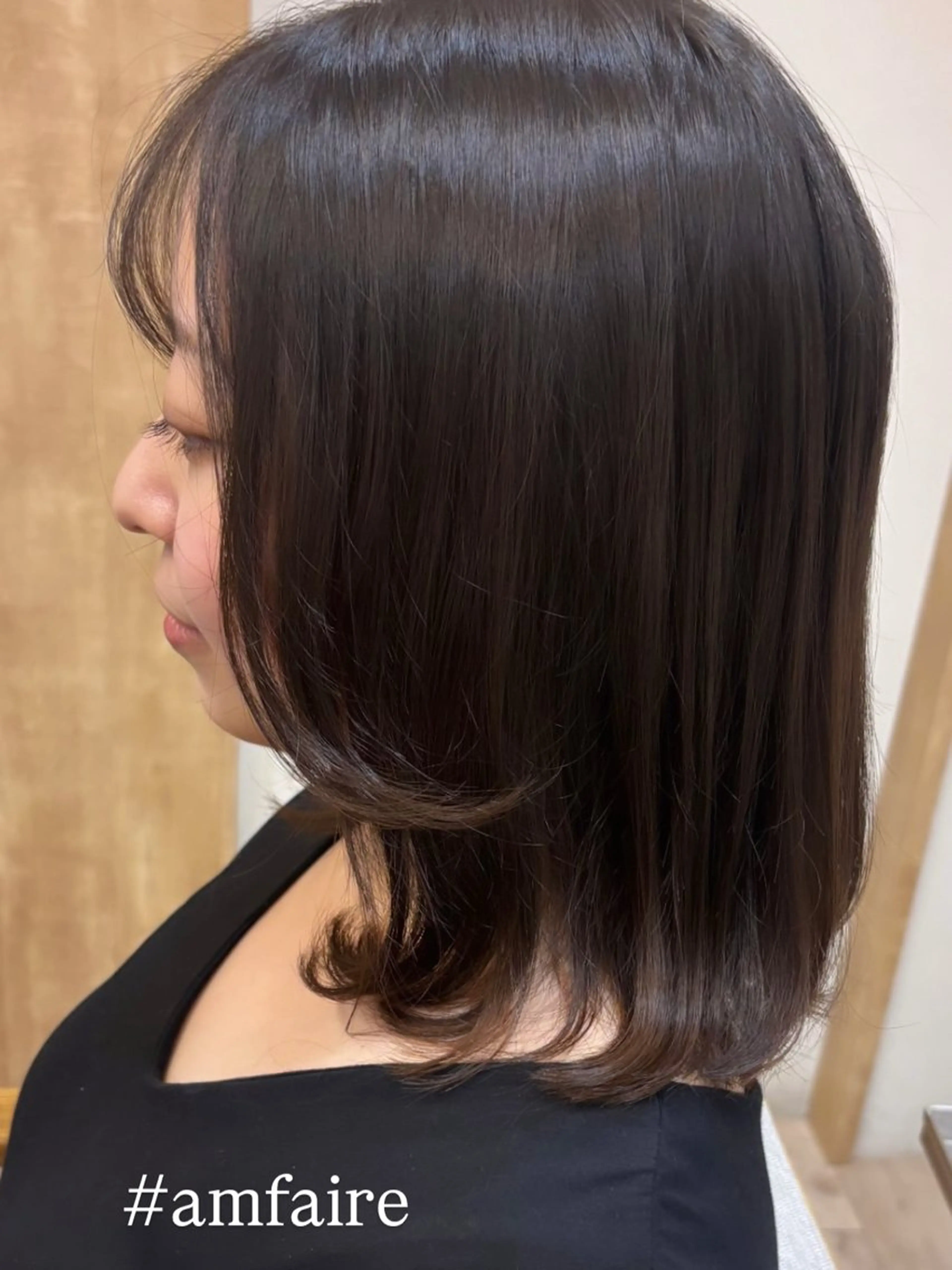 ミディアム shimizu .のヘアスタイル