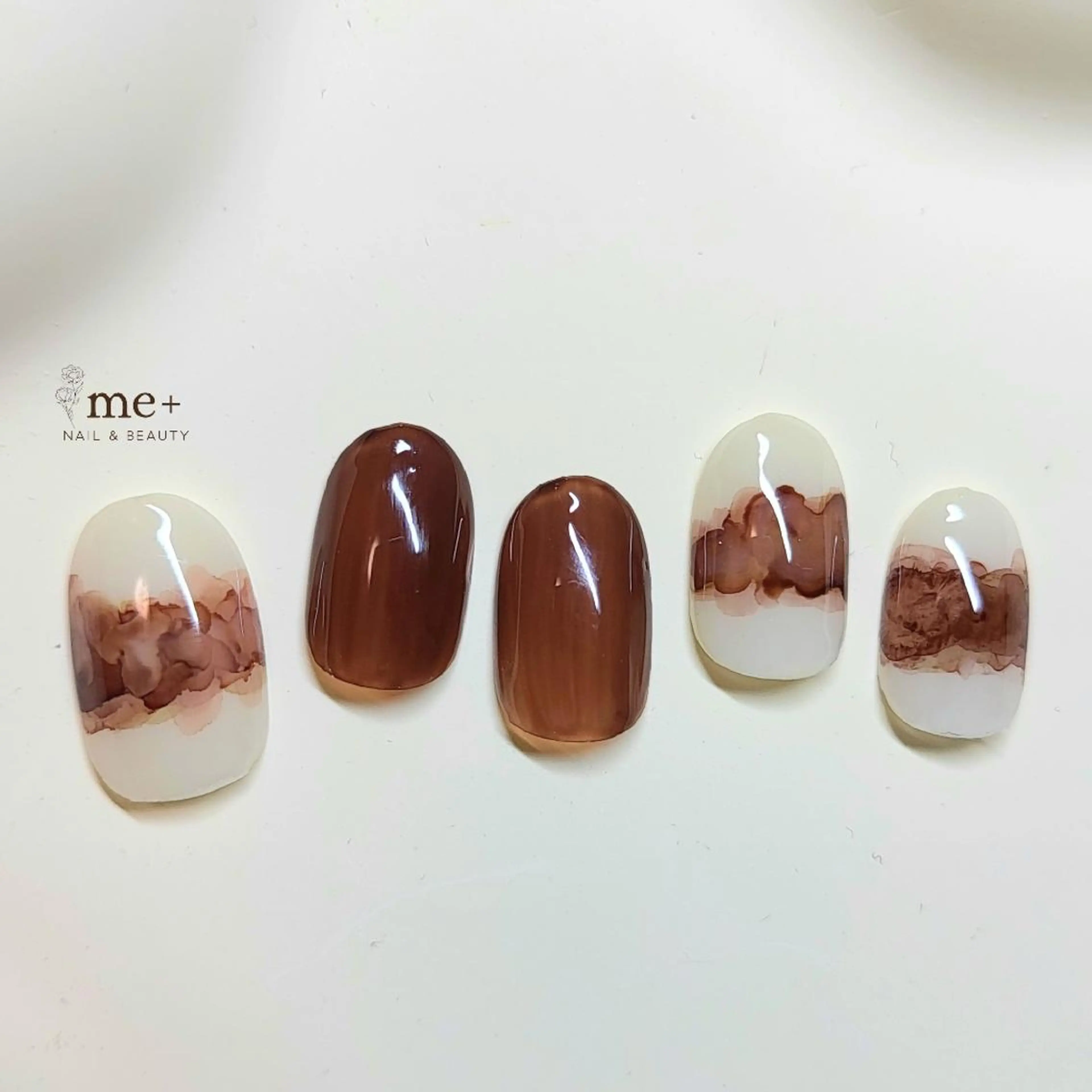 ネイル アートネイル 【豊中駅徒歩2分】 me+のネイルデザイン