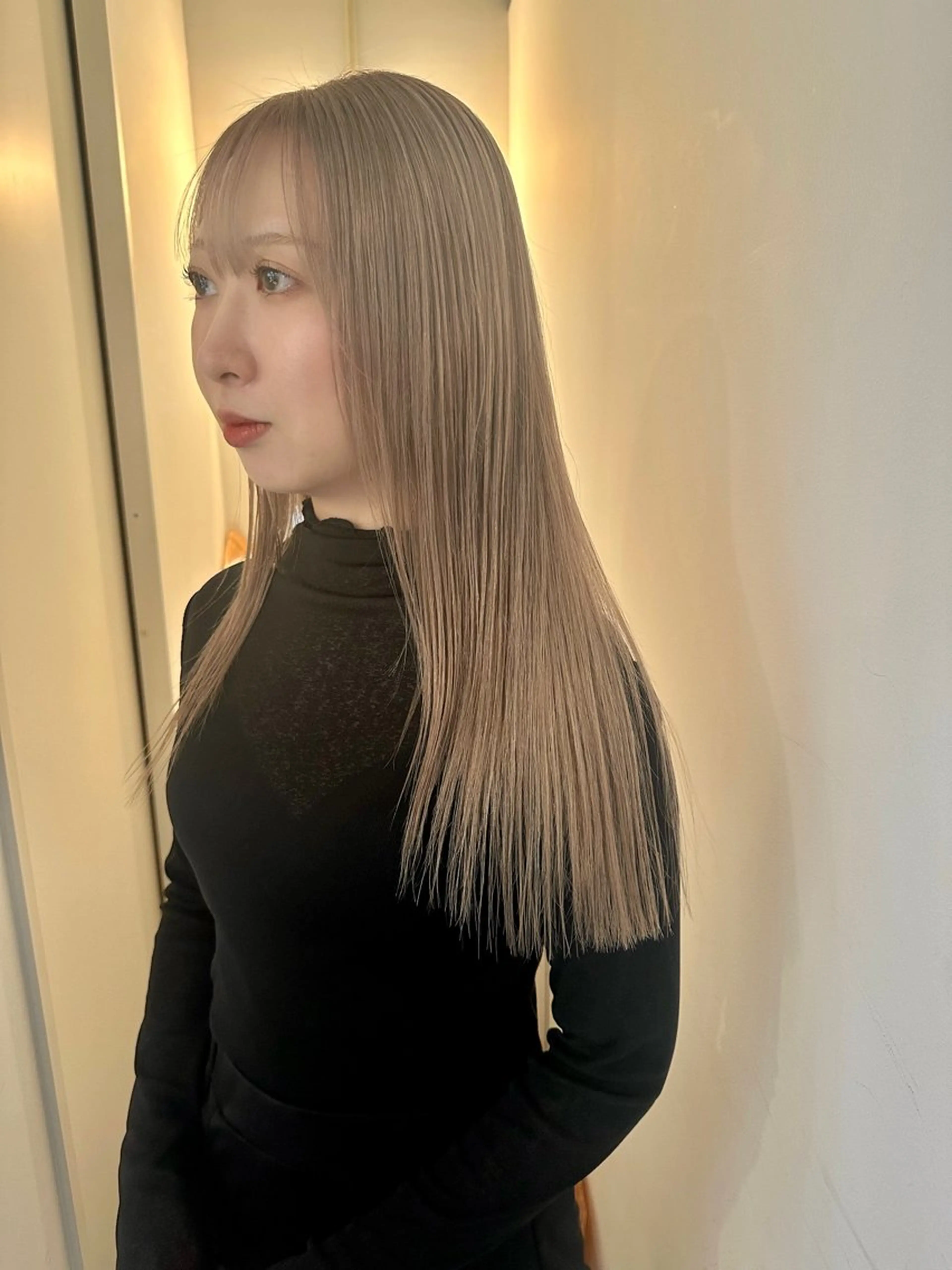 ロング カラー ヘアカラー 大木 紗也香のヘアスタイル