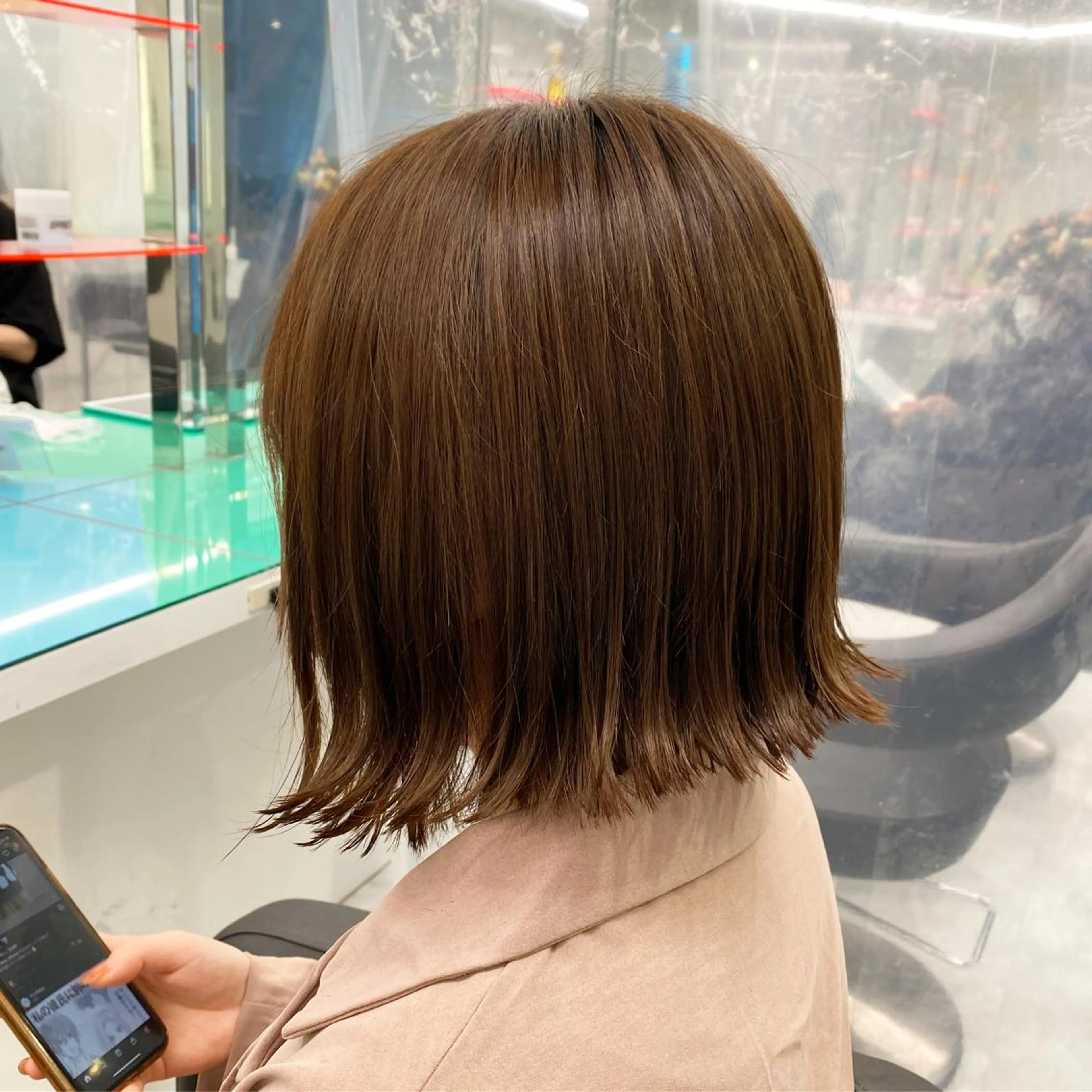 ショート カラー 💕コテ巻き風パーマ 💕KEIYA 💕のヘアスタイル