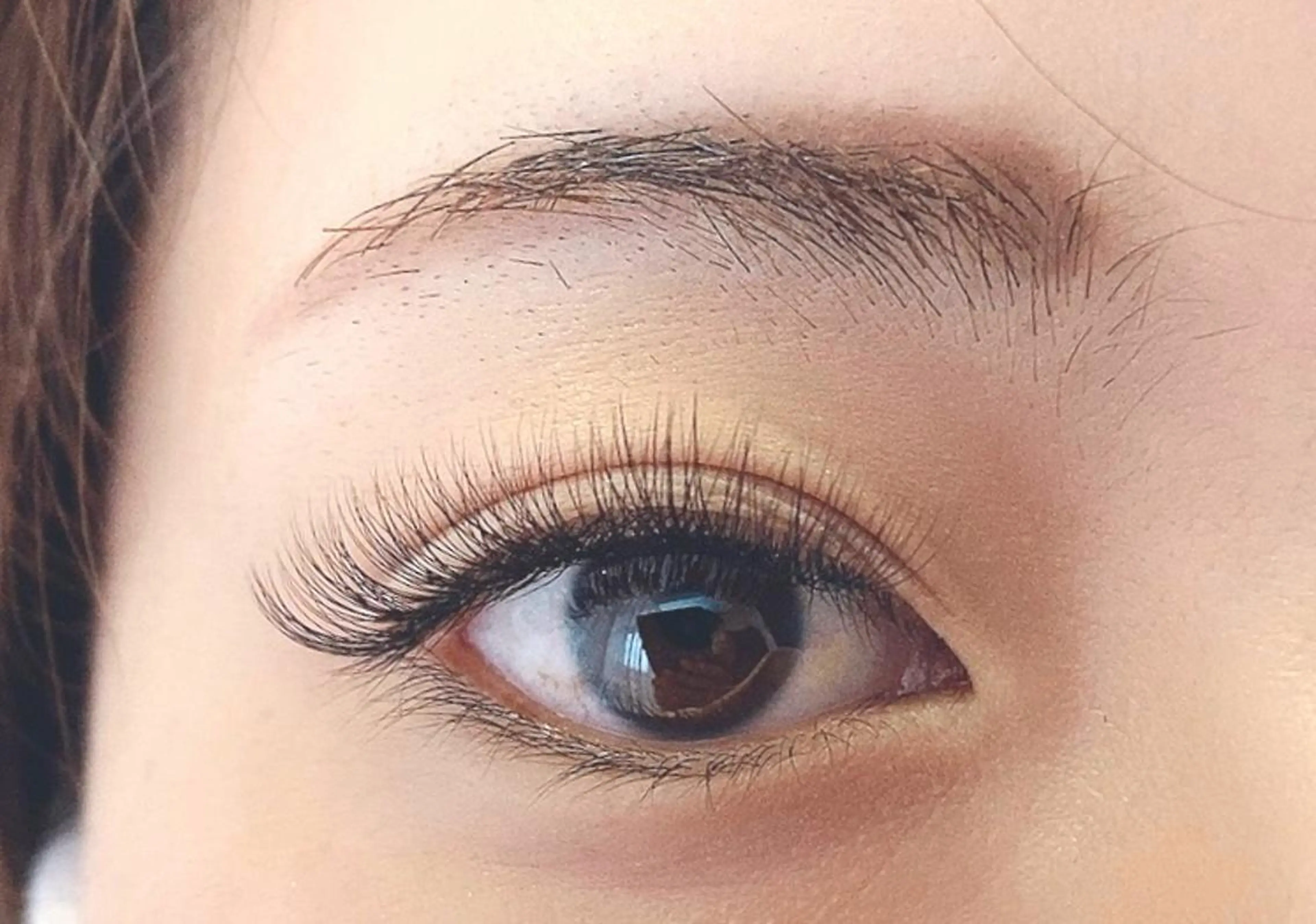 ボリュームラッシュ300束の写真