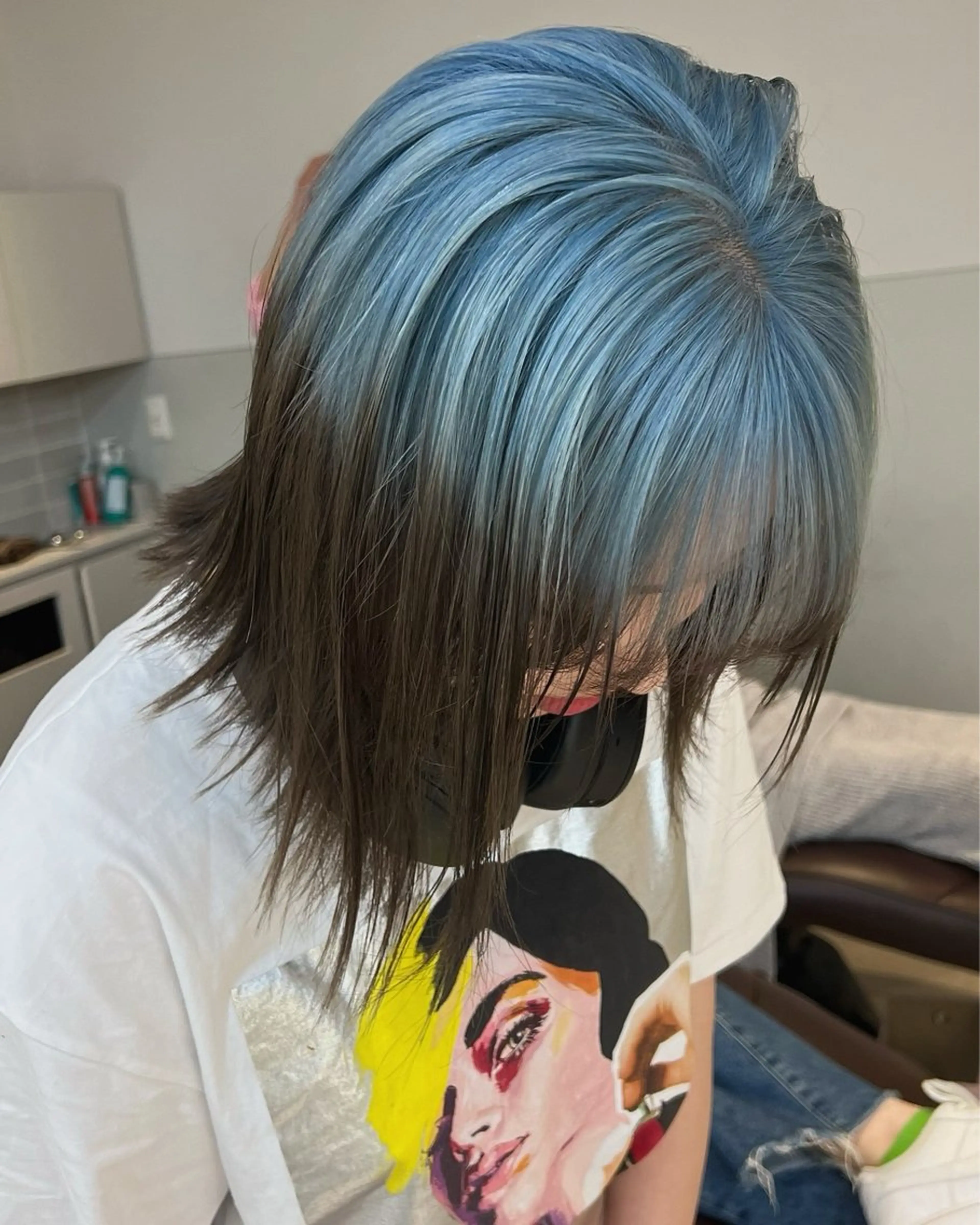 ミディアム カラー アッシュ アッシュブラウン ブリーチ ブラウンカラー ケアブリーチ ヘアカラー トリートメント ヘアセット レイヤー専門家 ダブルカラー修のヘアスタイル