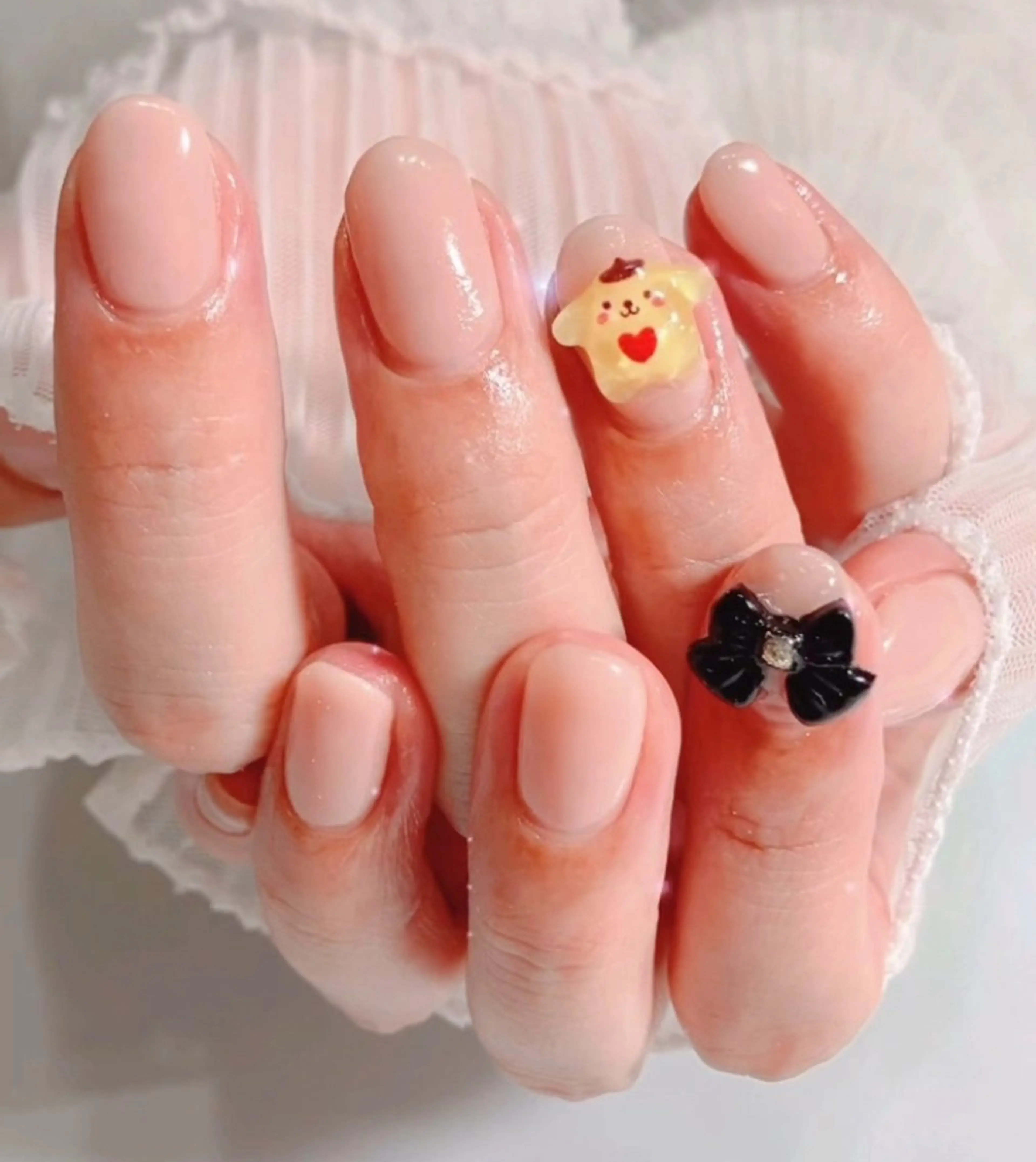 ネイル ジェルネイル パラジェル リボン エムネイル サロンのネイルデザイン