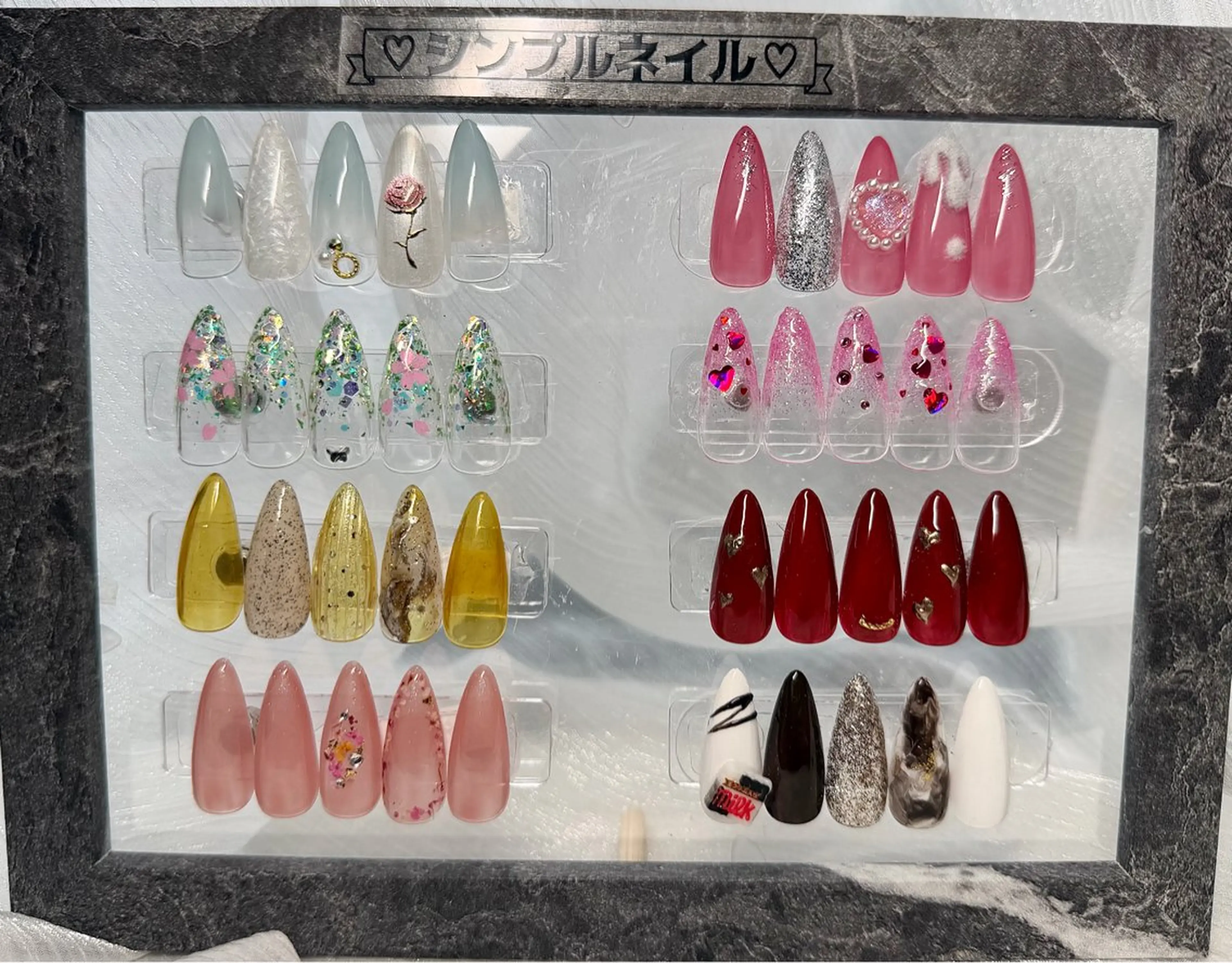 定額ネイル（シンプル）の写真