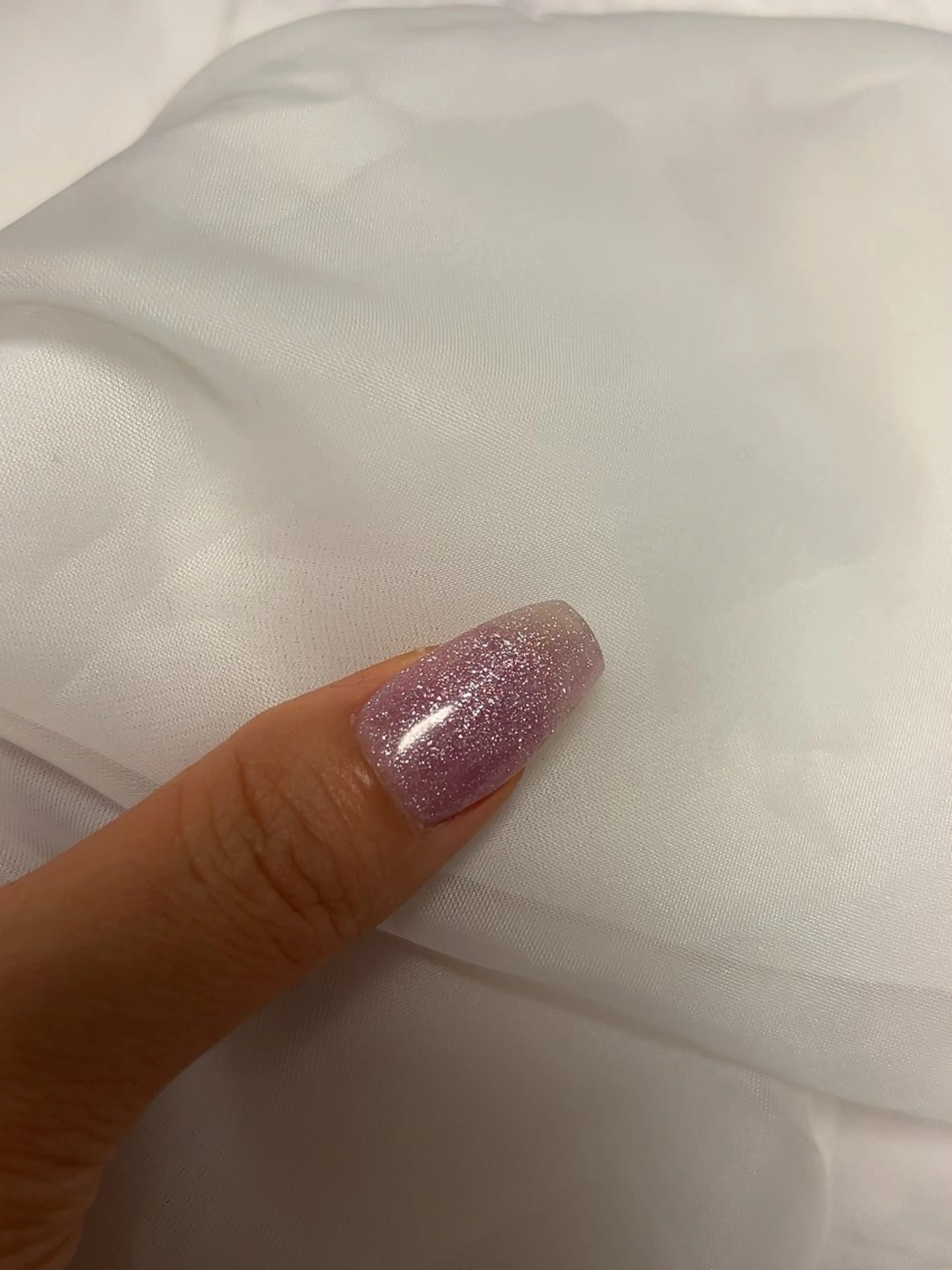 スカルプフローター練習モデルさん募集※自爪にアクリルで補強させていただきます。お色はラメ数種類からお選びいただけます。の写真