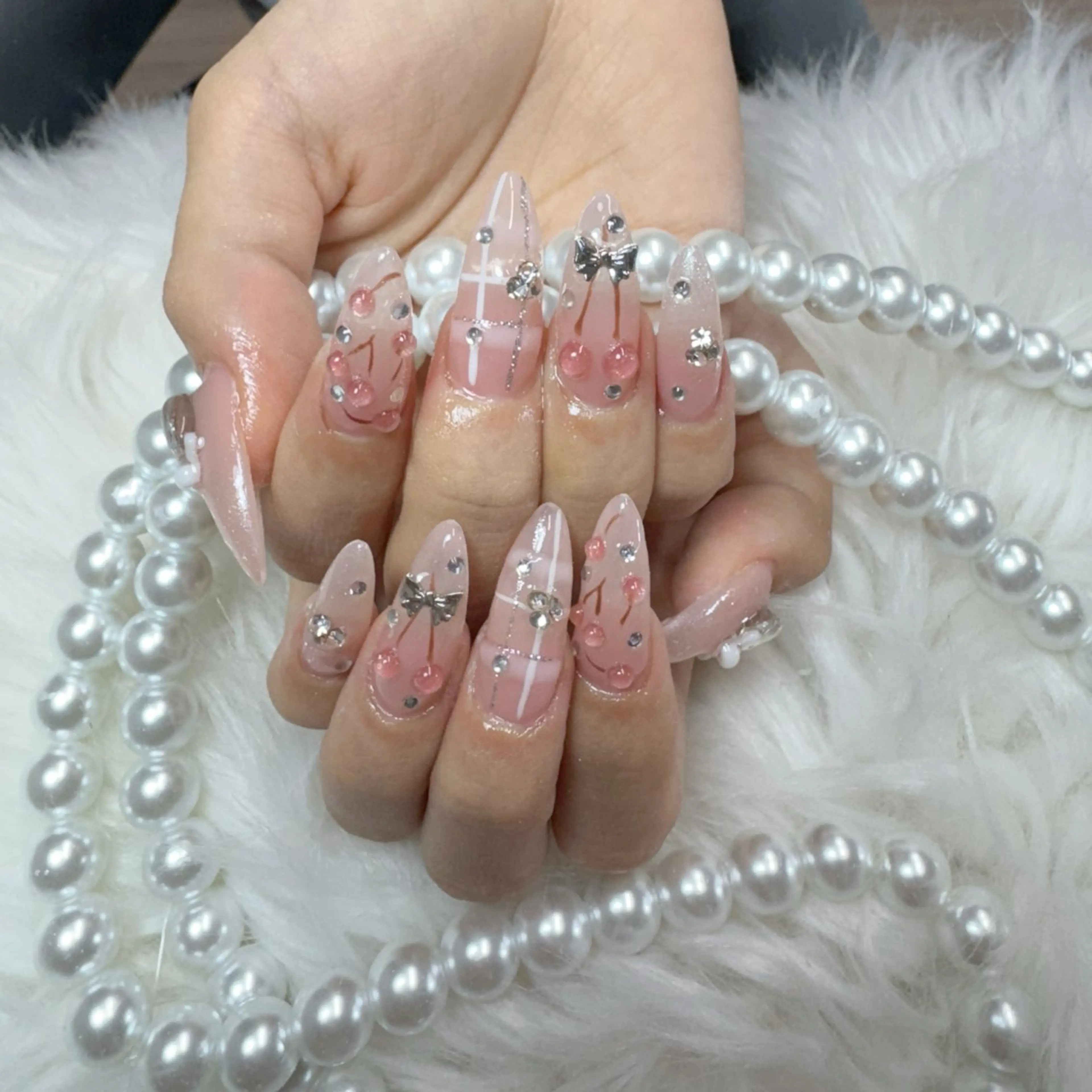 ネイル ハンドネイル 🎀nana🫧 ワンホンネイル🎀のネイルデザイン