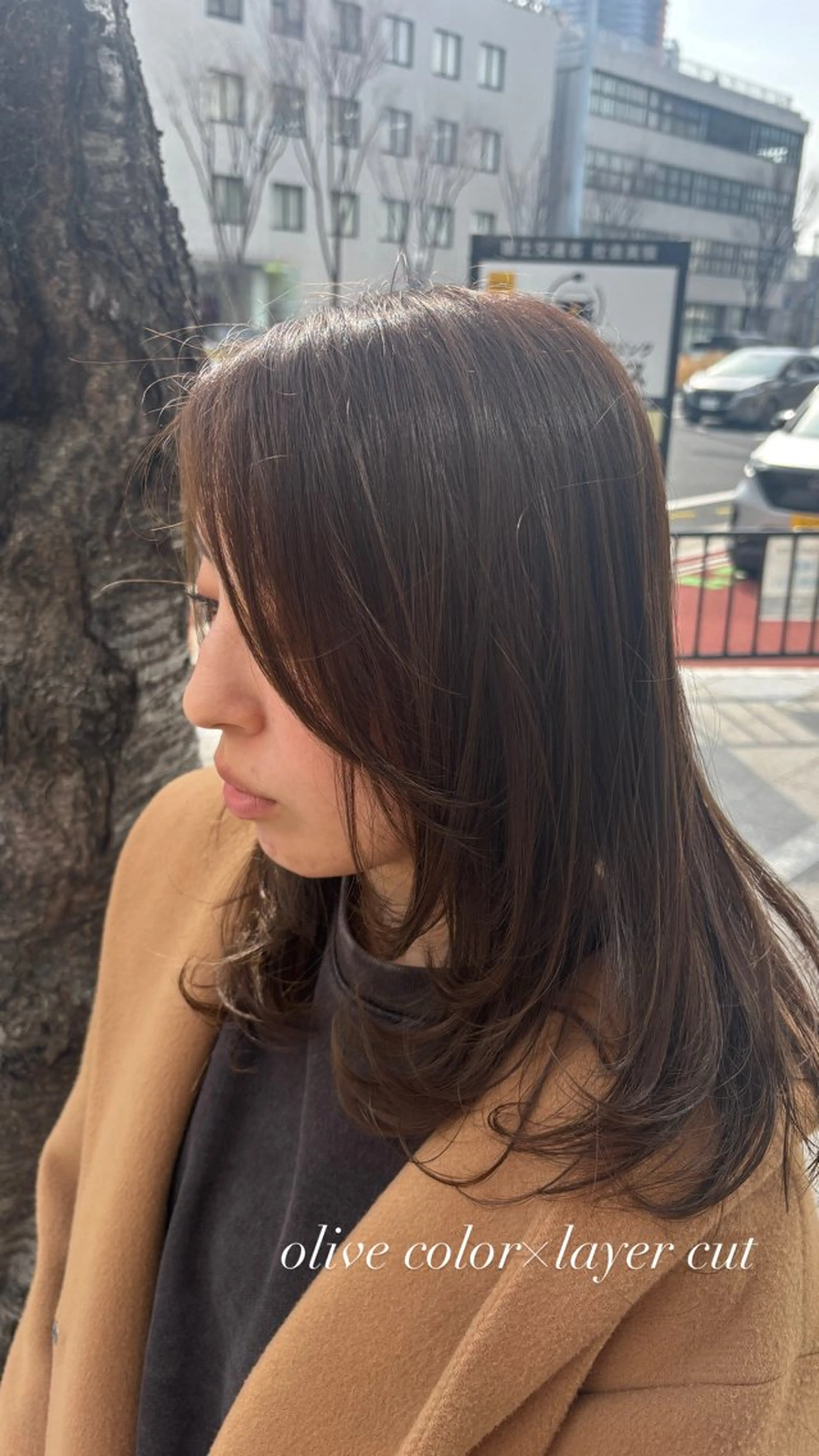 セミロング 酸性ストレート BELO 愛未のヘアスタイル