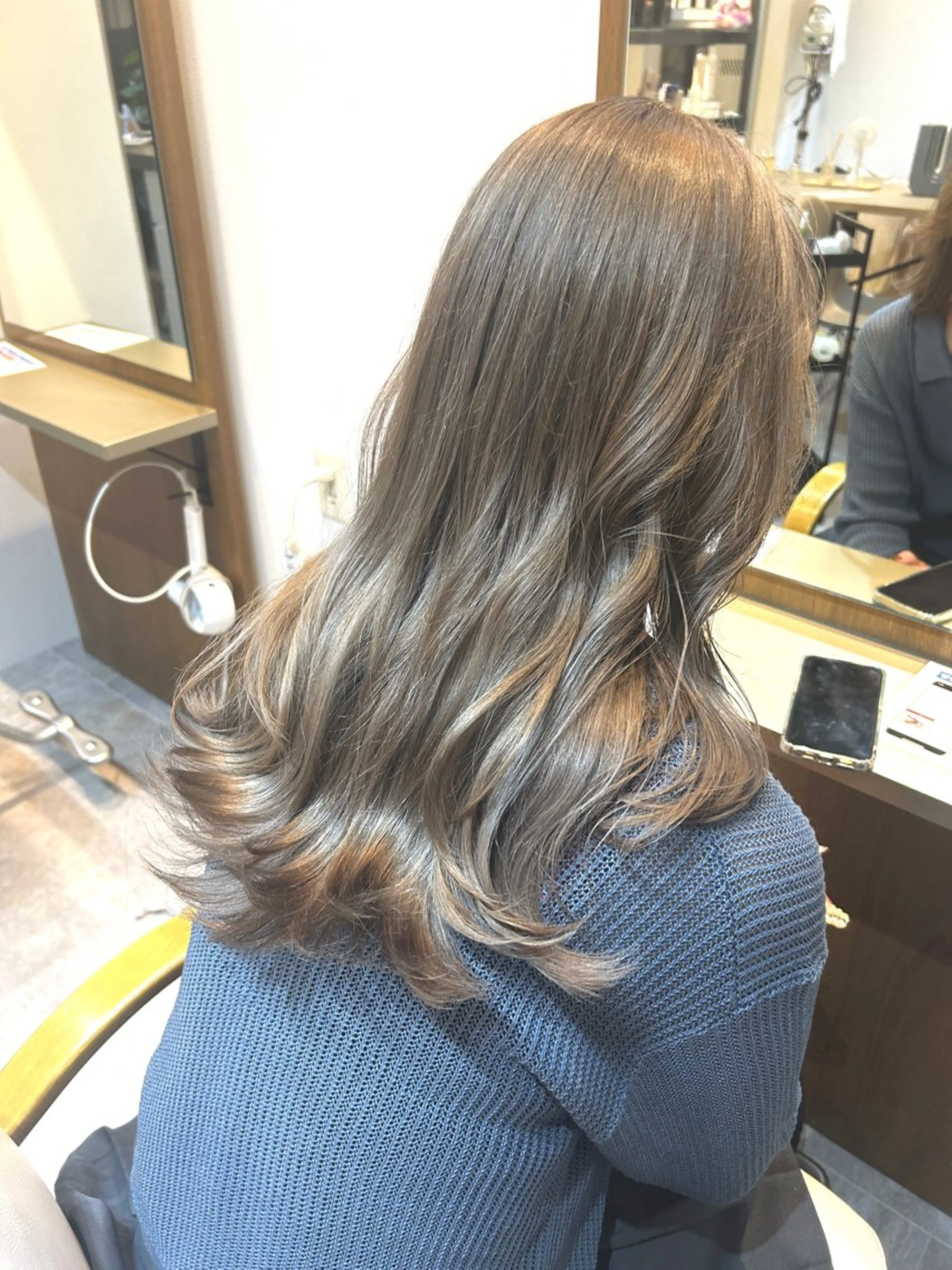 カラー 🌟デザインカラー 久保悠那のヘアスタイル