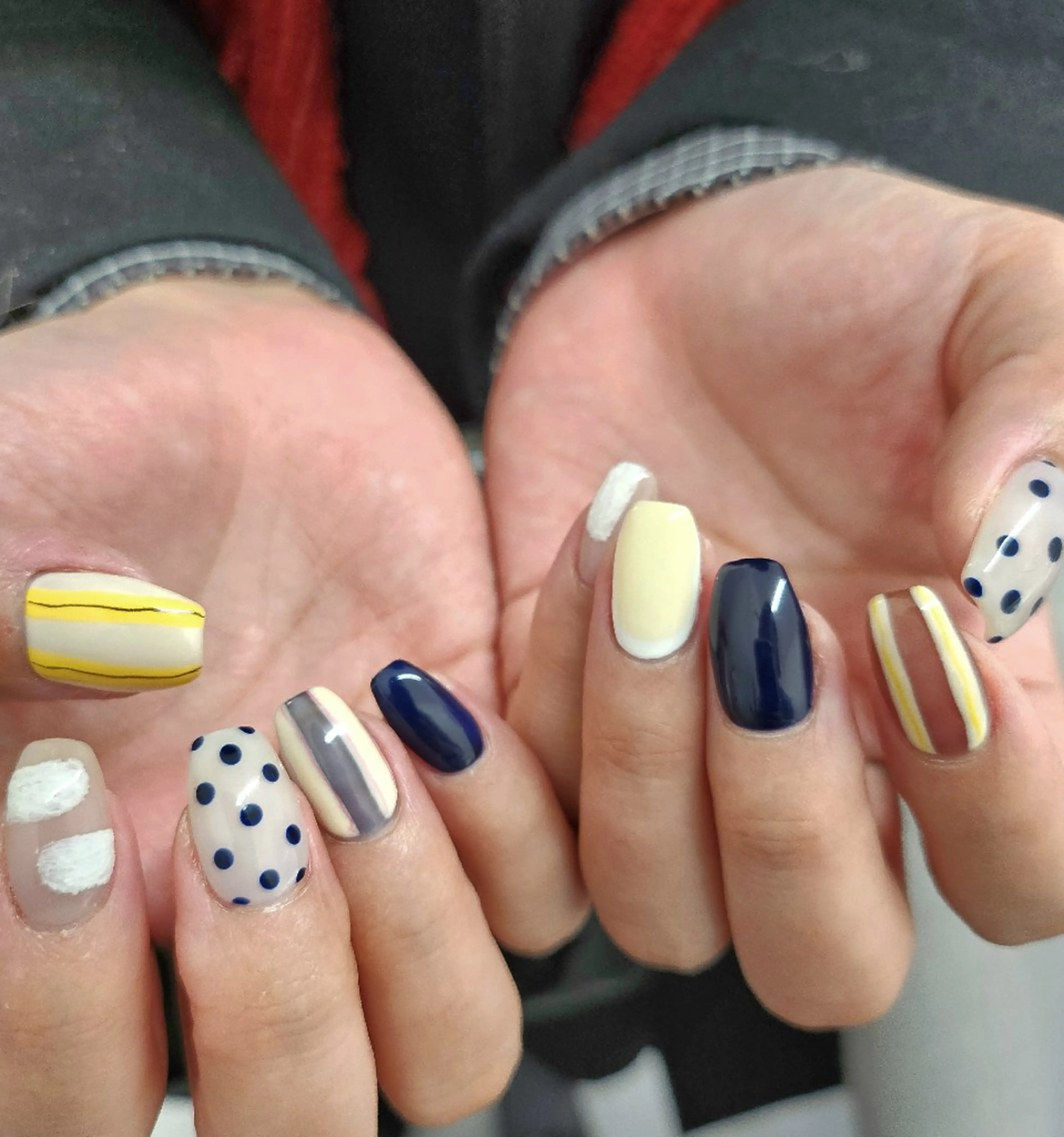 ネイル ドット ジェルネイル 持ち込み パラジェル ハンドネイル puku nail 🌼kazu🌼のネイルデザイン
