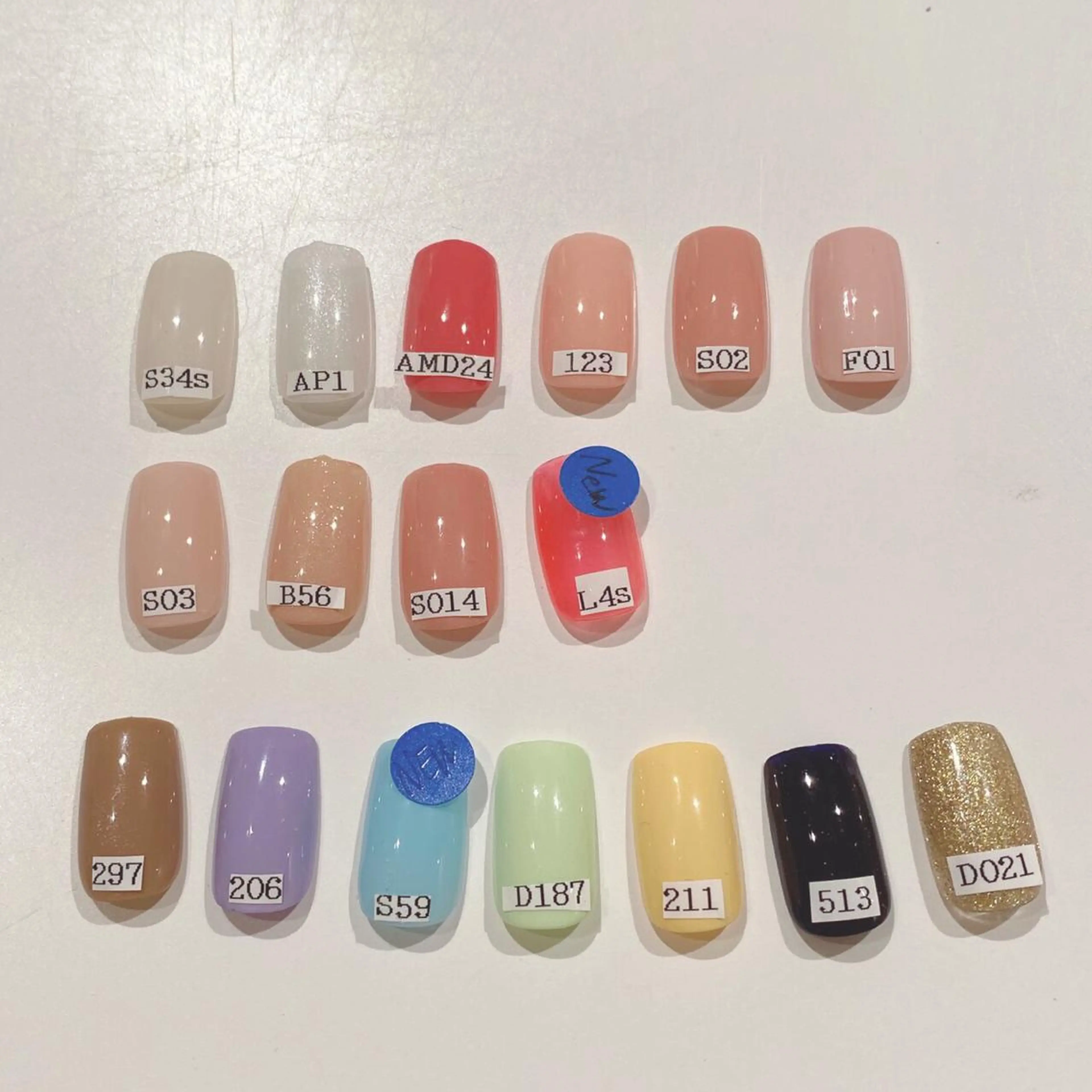 ネイル classic 新横浜所属・山田 暉のネイルデザイン