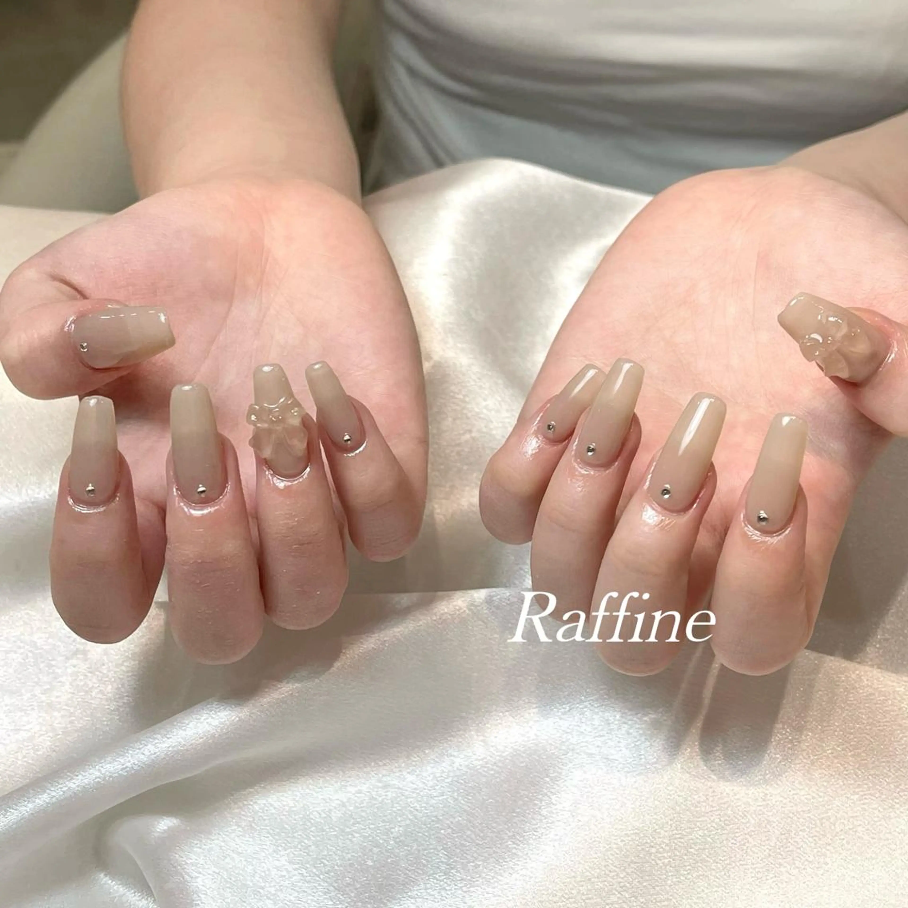 ネイル RAFFINE 月🦋🩵のネイルデザイン
