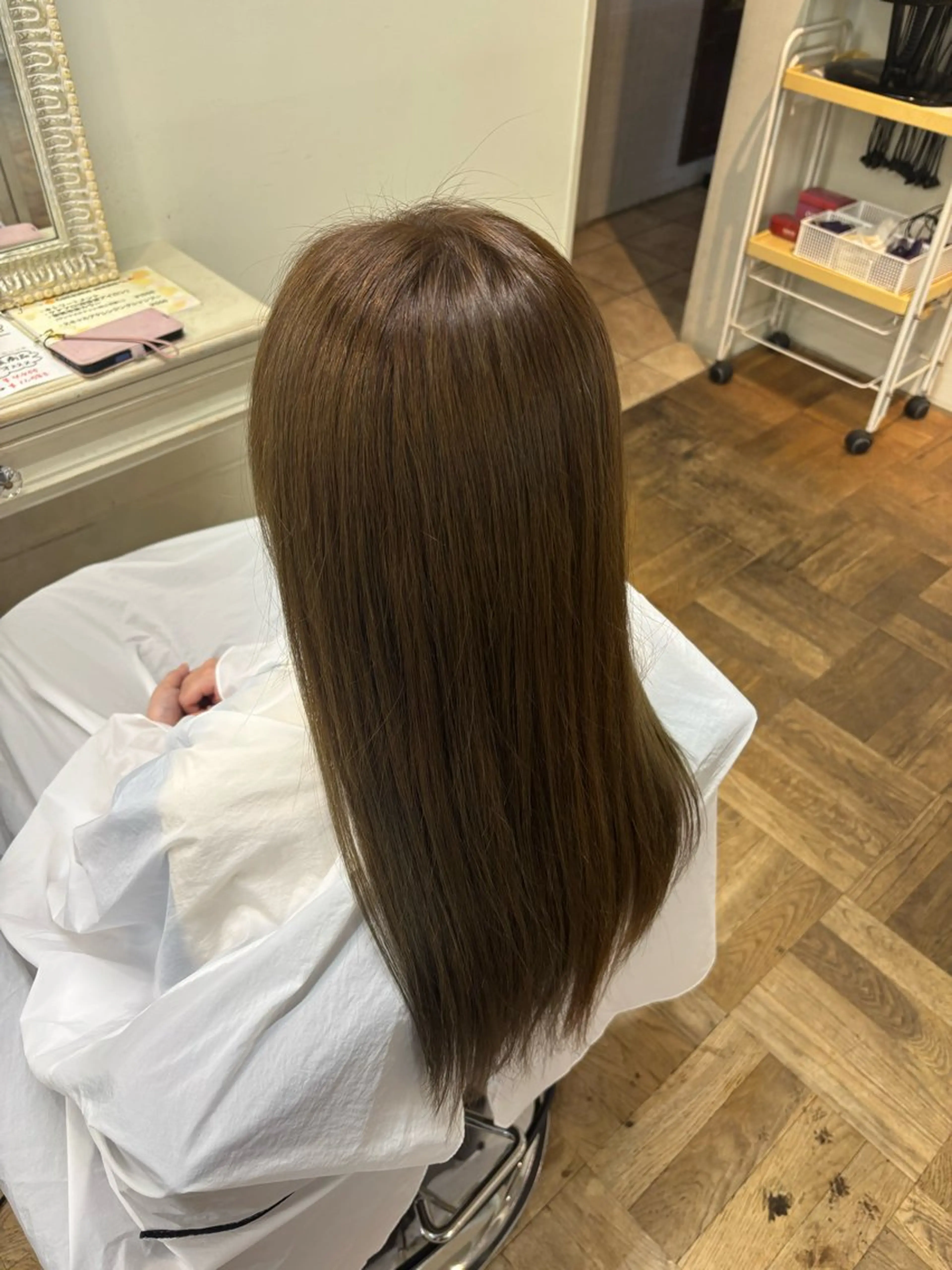 カラー ベージュカラー オリーブベージュ 古川 心のヘアスタイル