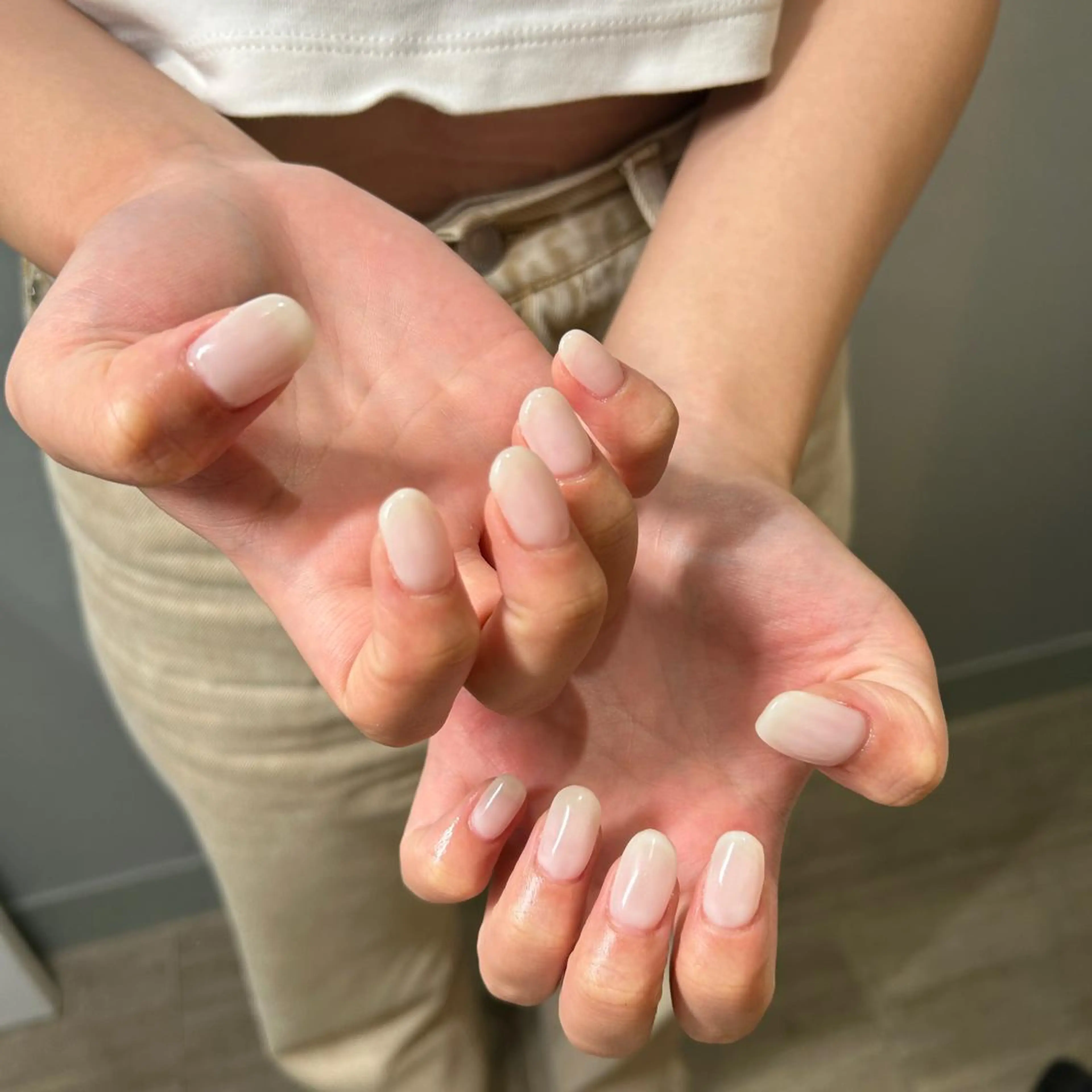 ネイル ワンカラーネイル ホワイト ハンドネイル sayaka 🩰のネイルデザイン