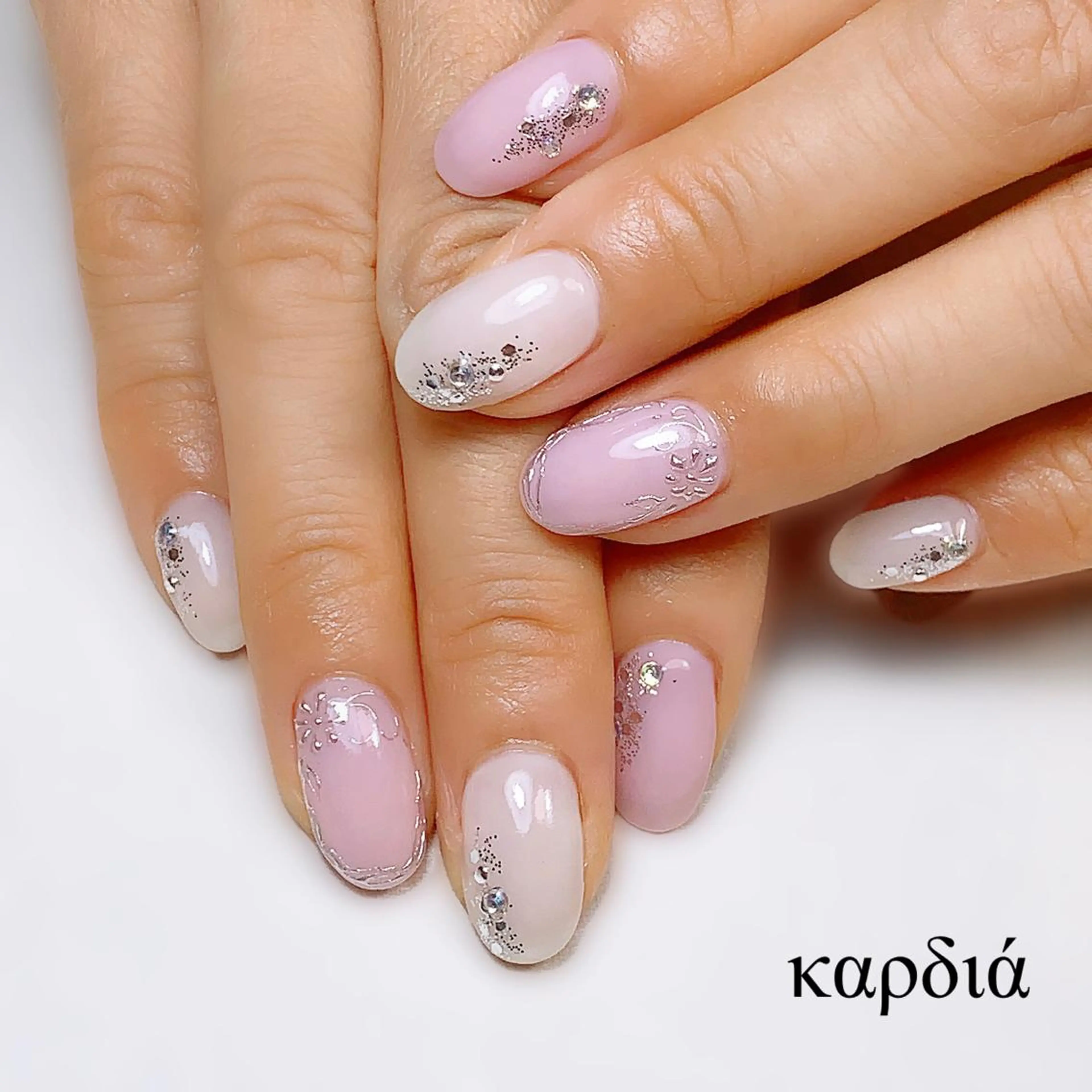 ネイル ハンドネイル καρδιά -ｶﾙﾃﾞｨｱ-のネイルデザイン