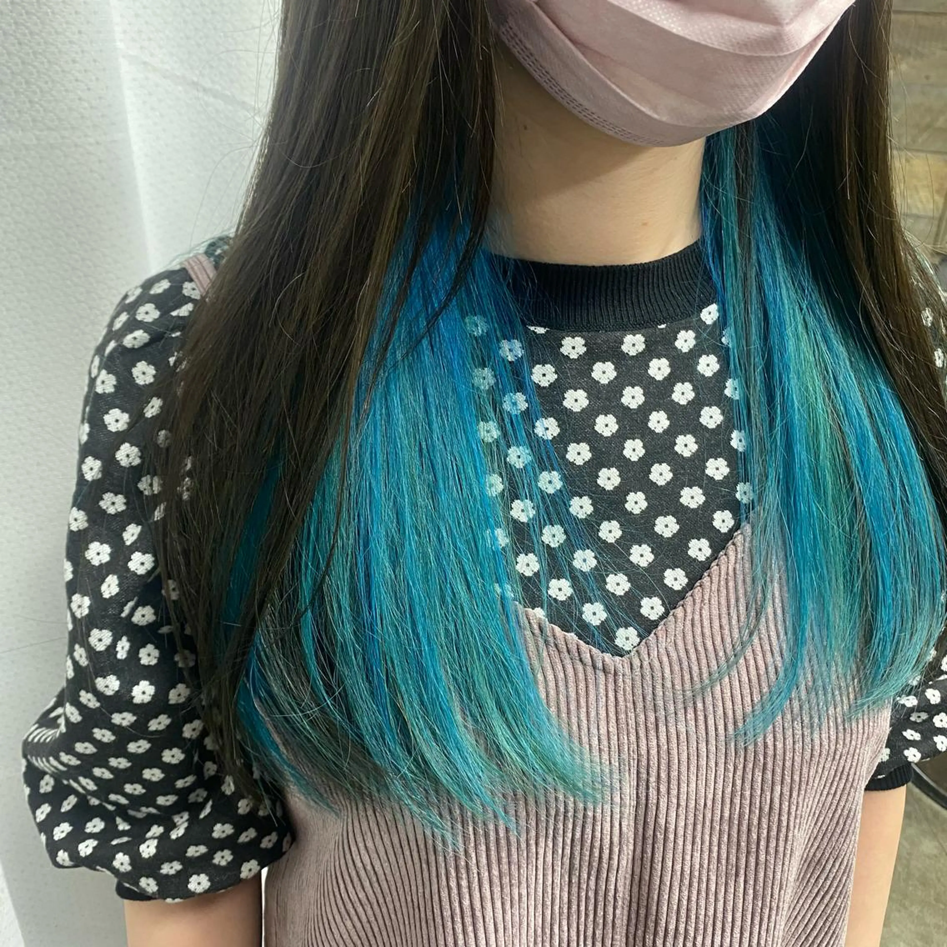 セミロング カラー ヘアアレンジ ブリーチ ブルーカラー ハイライトカラー ハイライト カット ヘアカラー トリートメント 年間1500人担当 代表　南一路のヘアスタイル