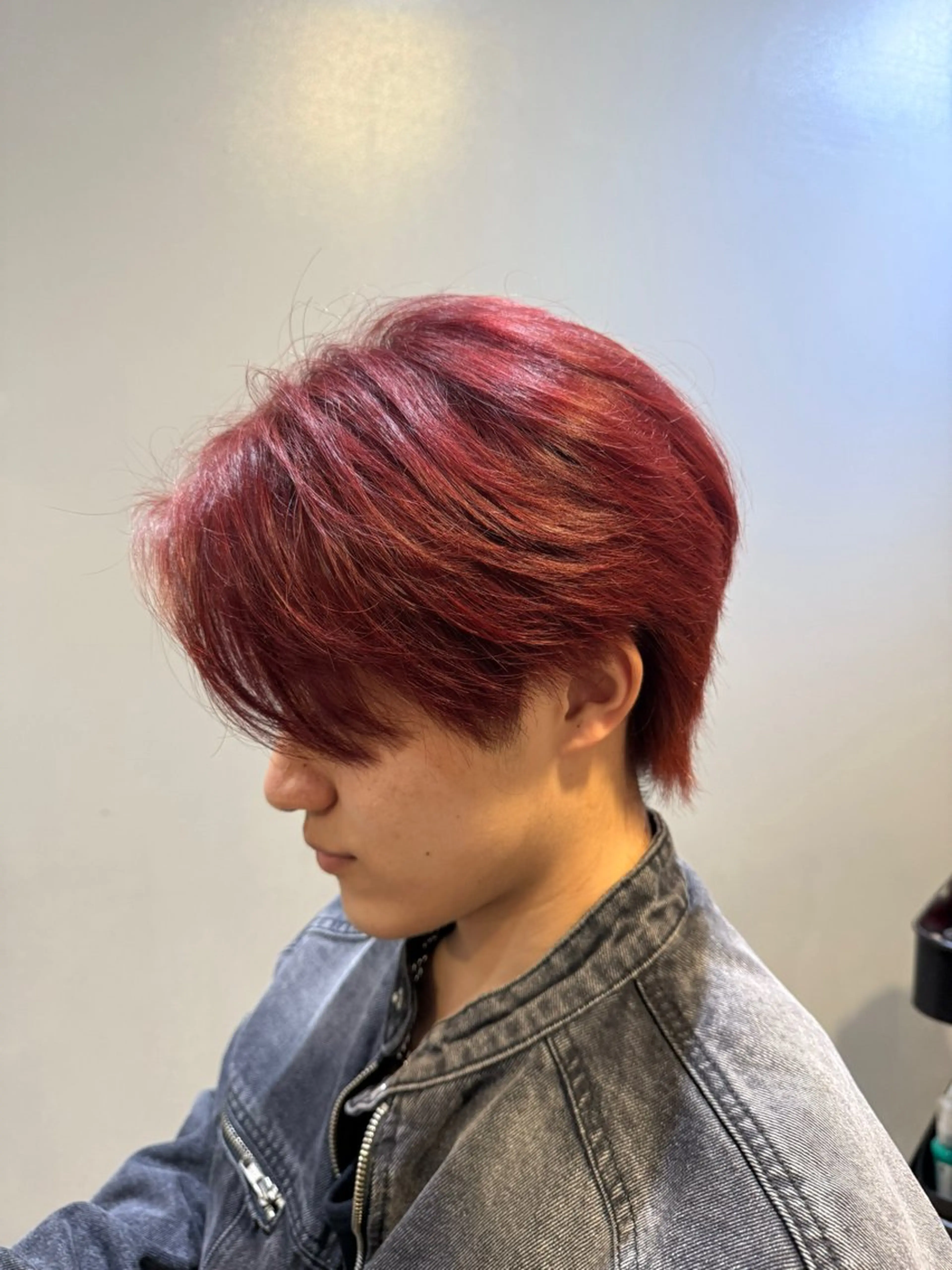 ショート カラー メンズ メンズブリーチ センターパート メンズハイトーン ブリーチ ケアブリーチ カット ヘアカラー メンズカット/パーマ 艶カラーTAIGA︎のヘアスタイル