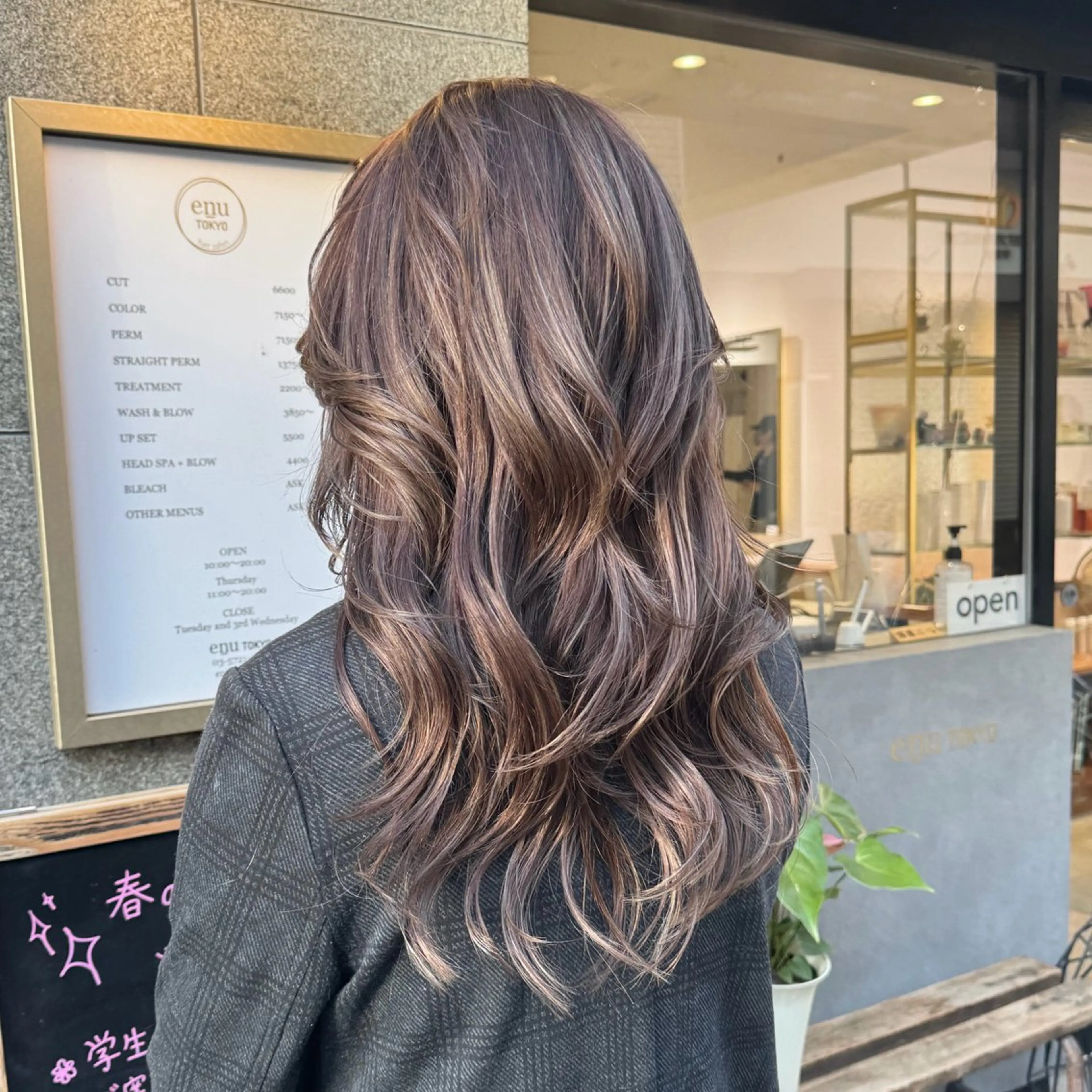 セミロング カラー ベージュカラー レイヤーカット ナガミネアリサ/ 学芸大学/海外ヘアのヘアスタイル