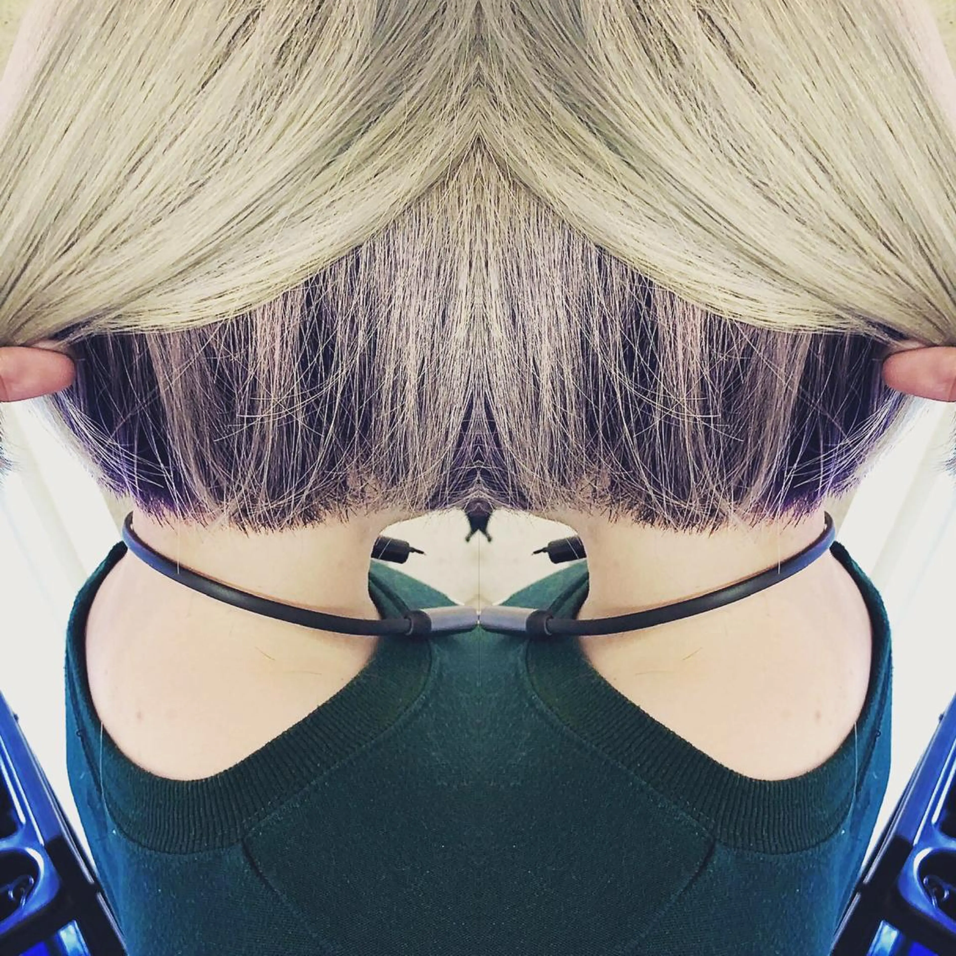 ショート 韓国風/小顔レイヤー /艶カラーのヘアスタイル