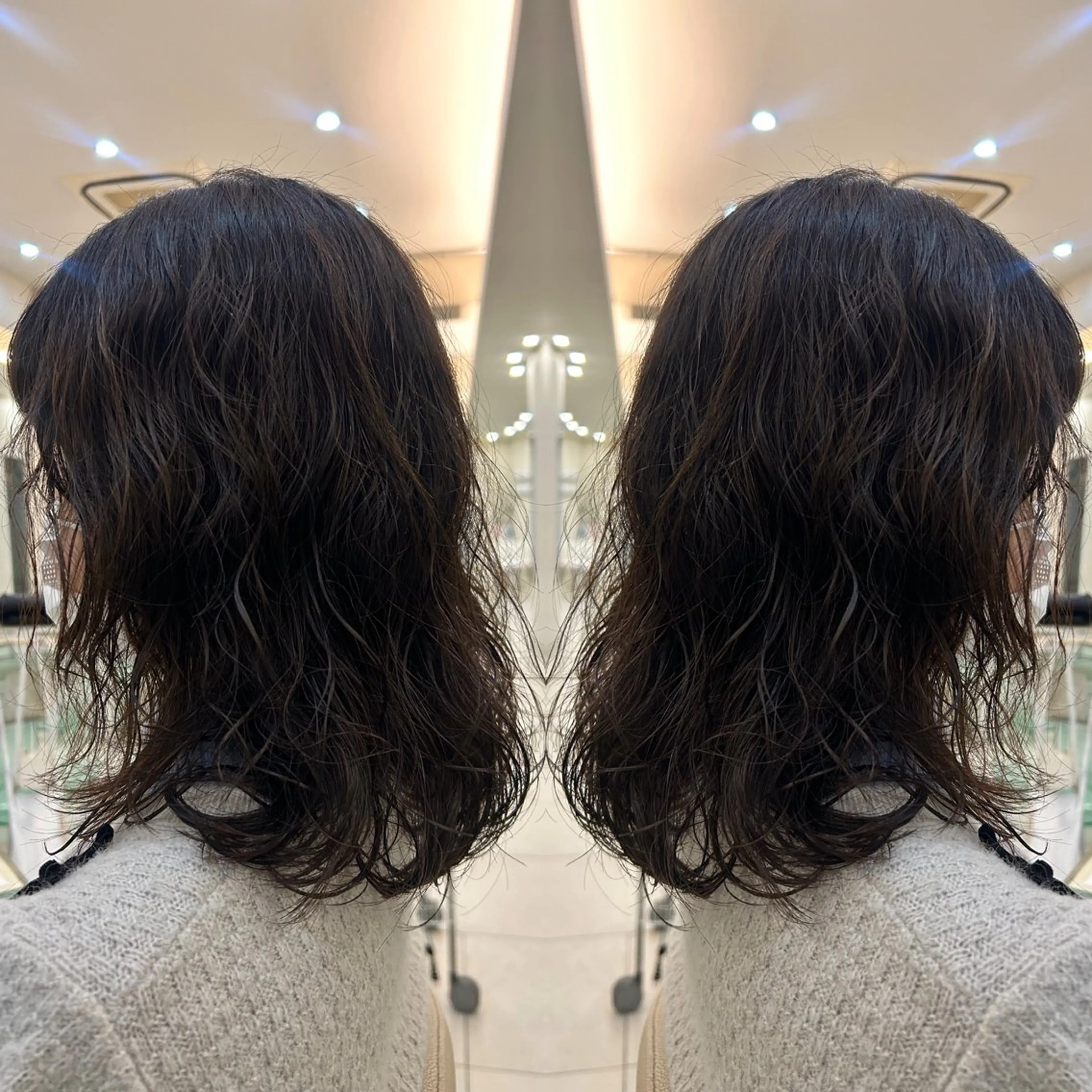 ミディアム カット パーマ 似合わせ アヤナのヘアスタイル