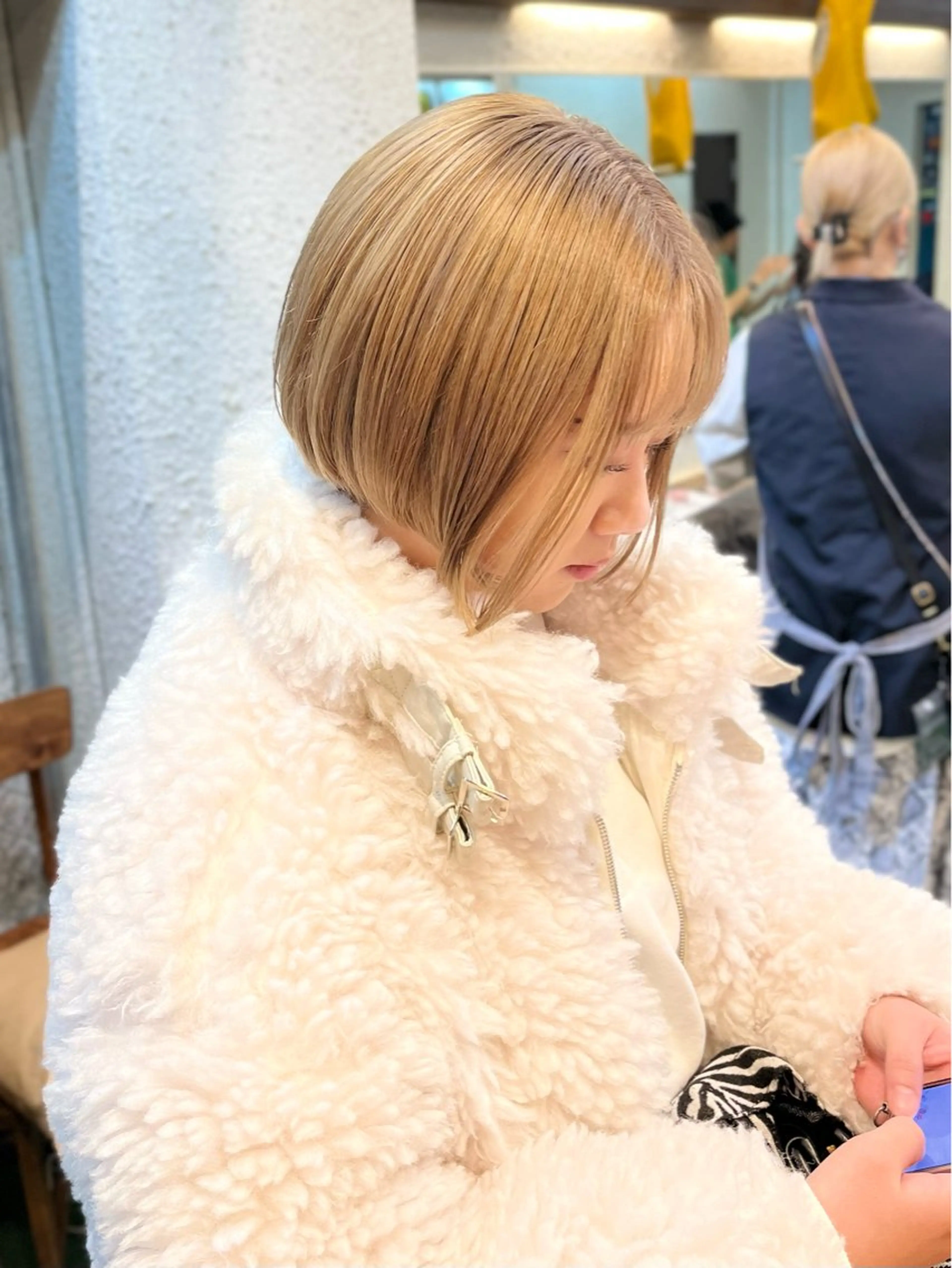 ショート カラー カット ヘアカラー トリートメント うるツヤハイトーン✨ /西川郁巳のヘアスタイル