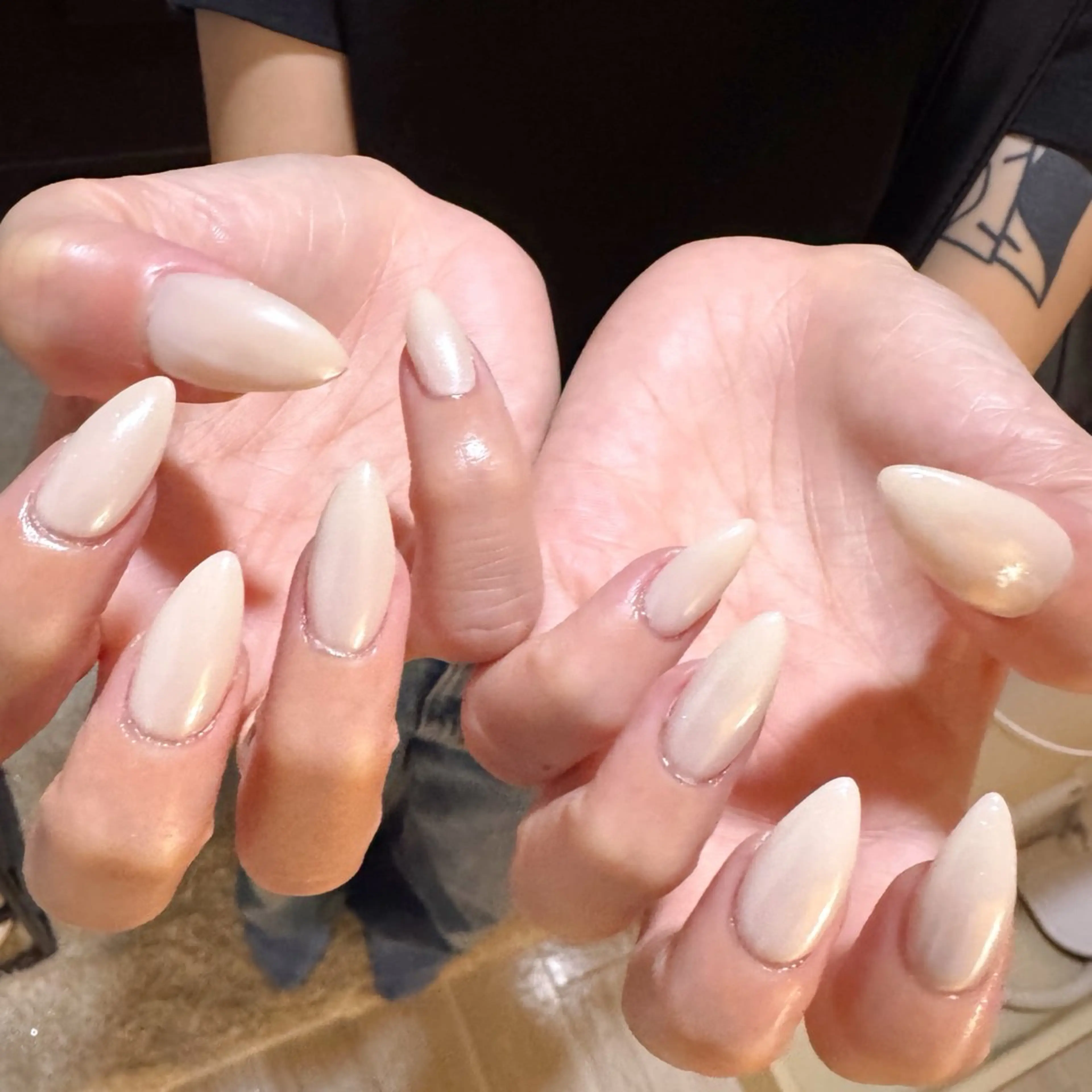 ネイル Aulu'bネイル ボディージュエリーのネイルデザイン