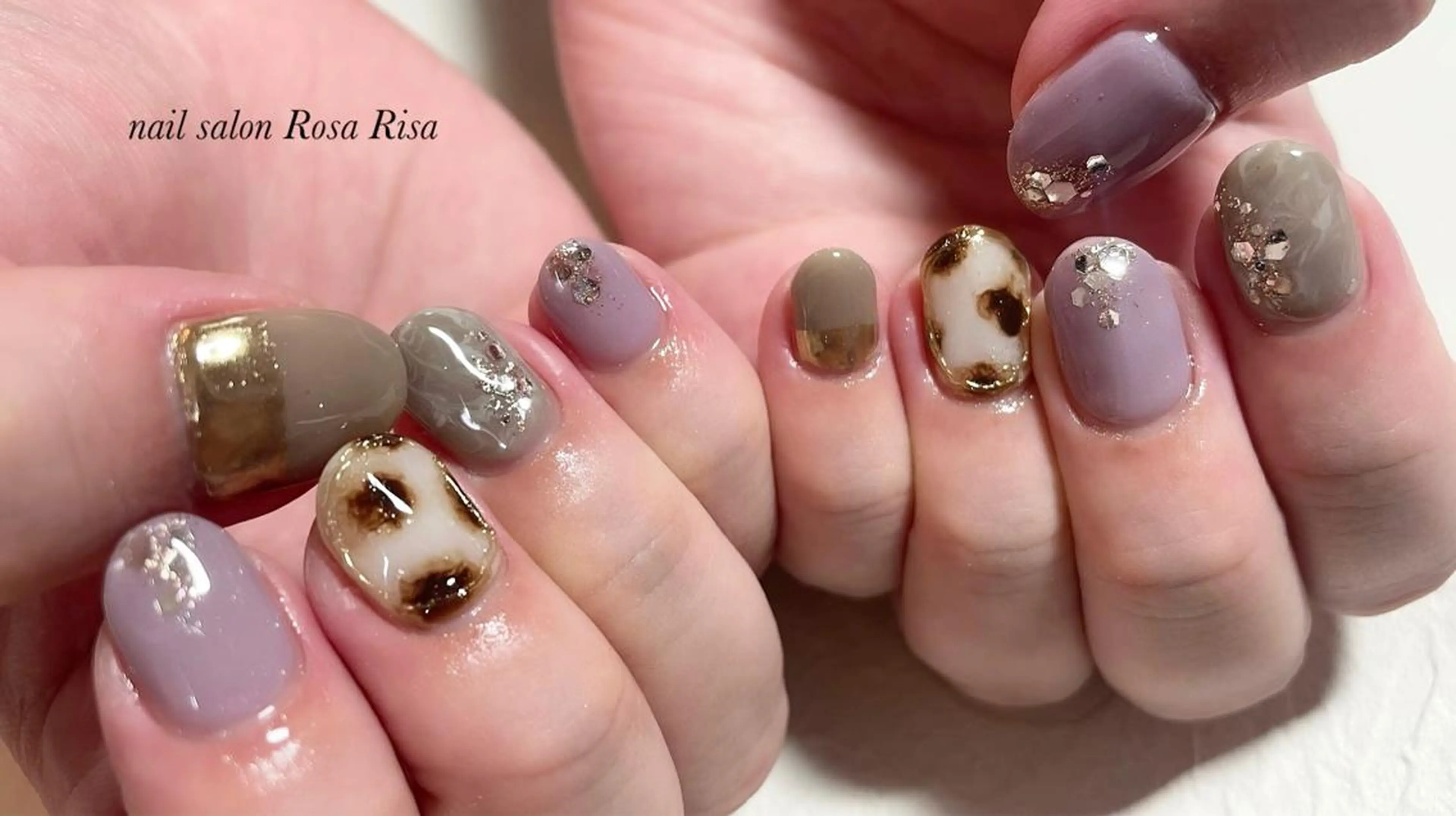 ミディアム ネイル ハンドネイル ネイルスタジオ シェイクユアハンズのネイルデザイン