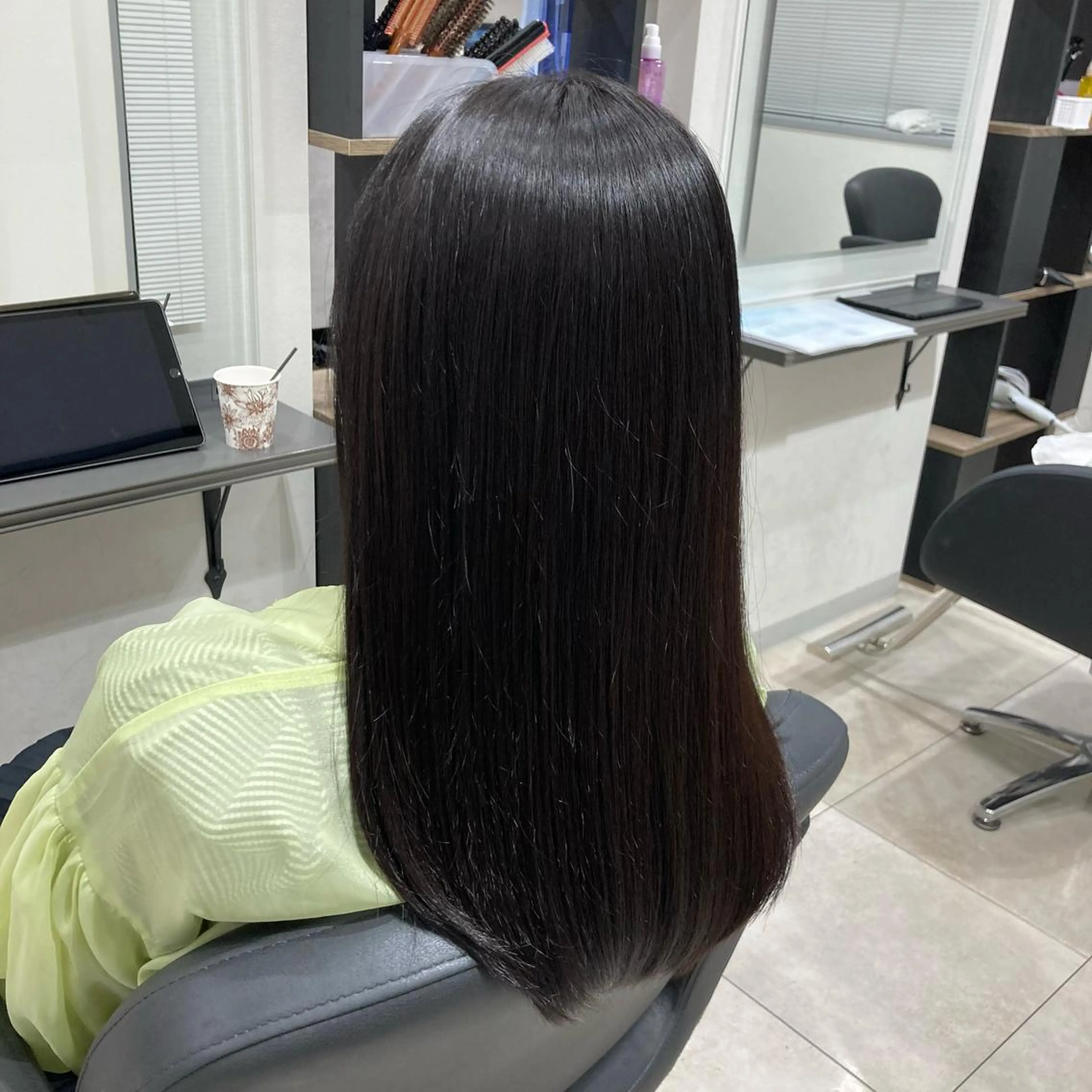 ロング カラー ブラウンカラー ヘアカラー トリートメント ピンクカラー🎀 米津 美佑のヘアスタイル