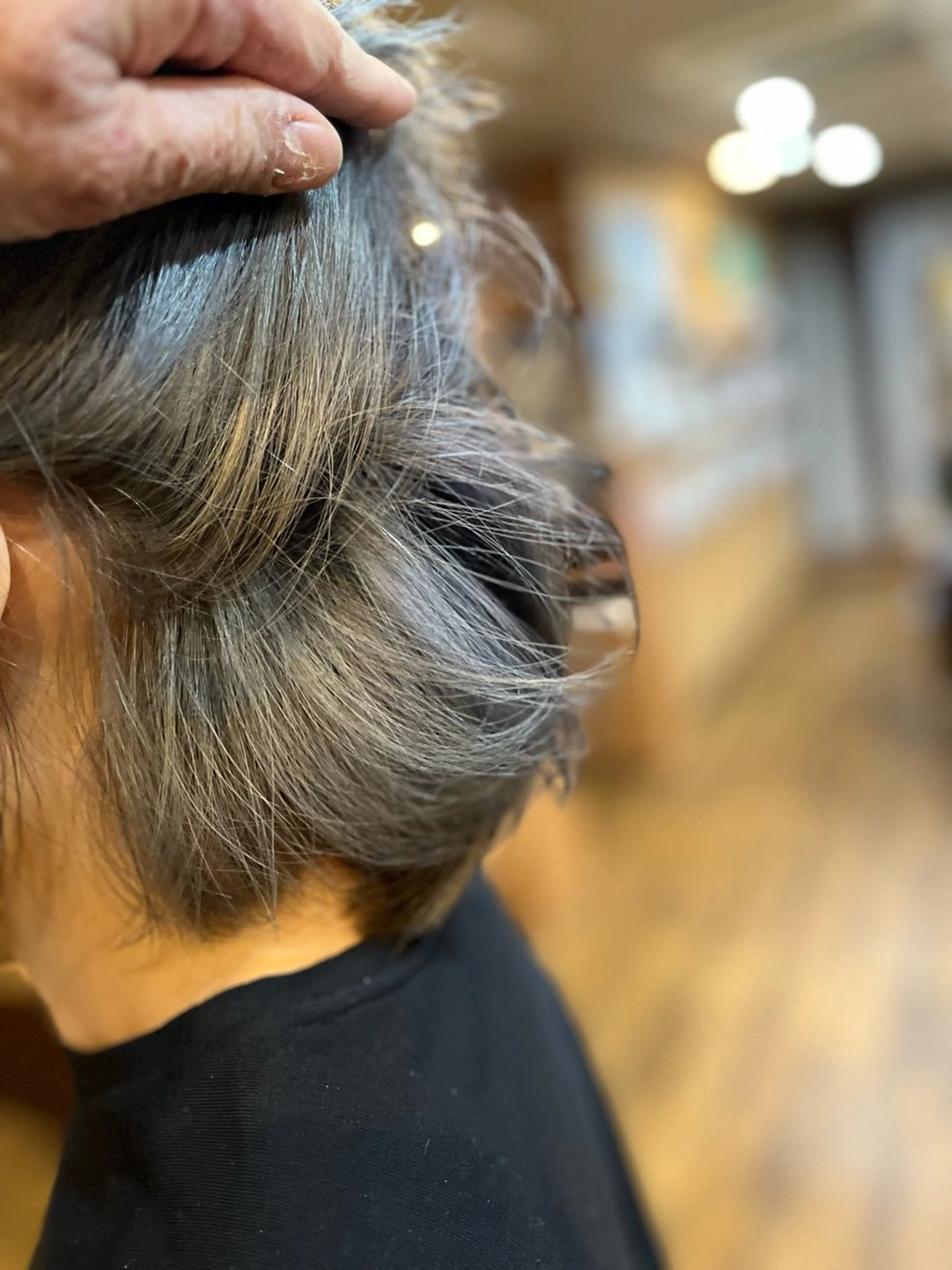 ミディアム カラー インナーカラー Lamie所属・大人女子&髪改善専門 Nobuフリーランスのヘアスタイル