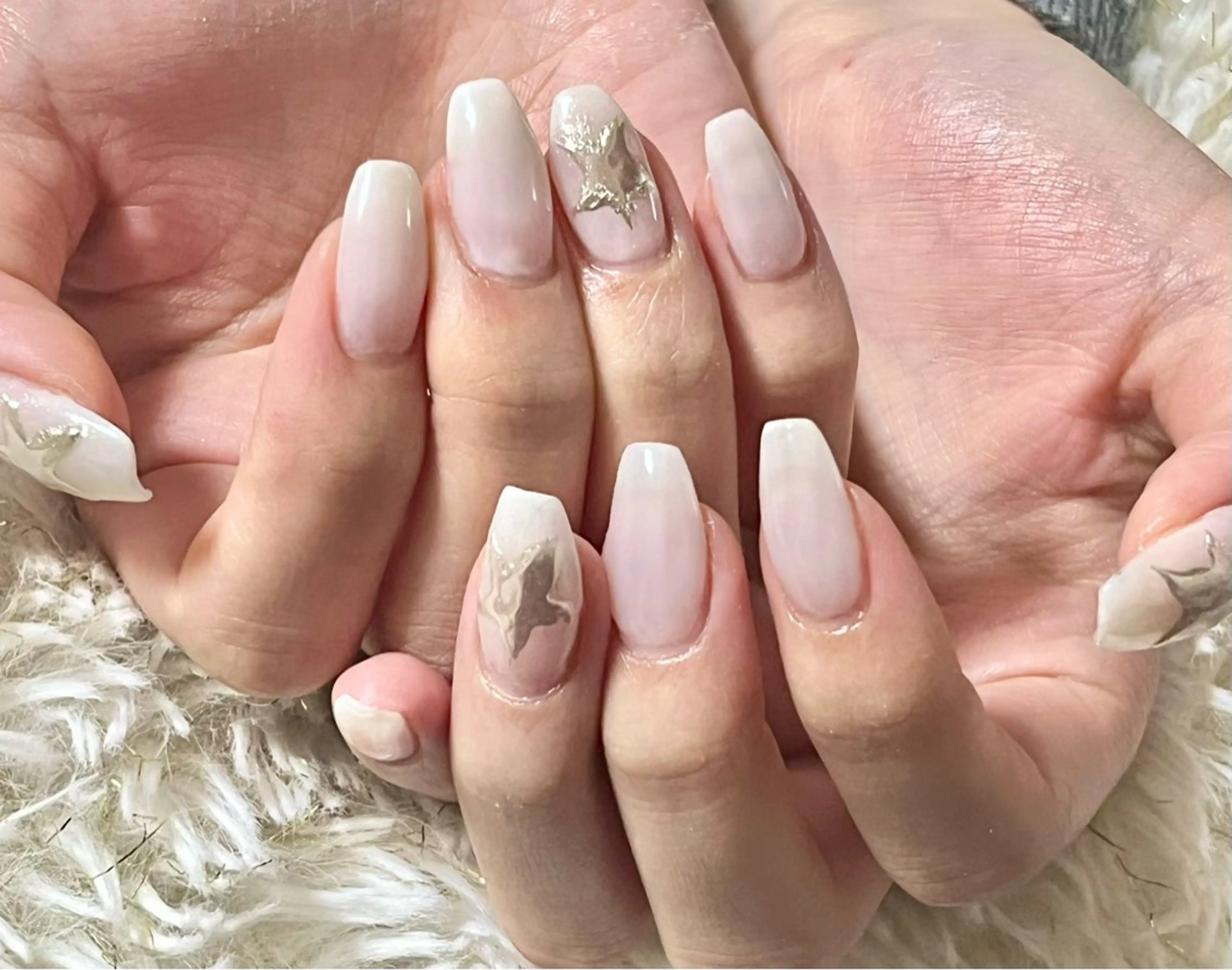 ネイル 長さ出し hohomi .のネイルデザイン