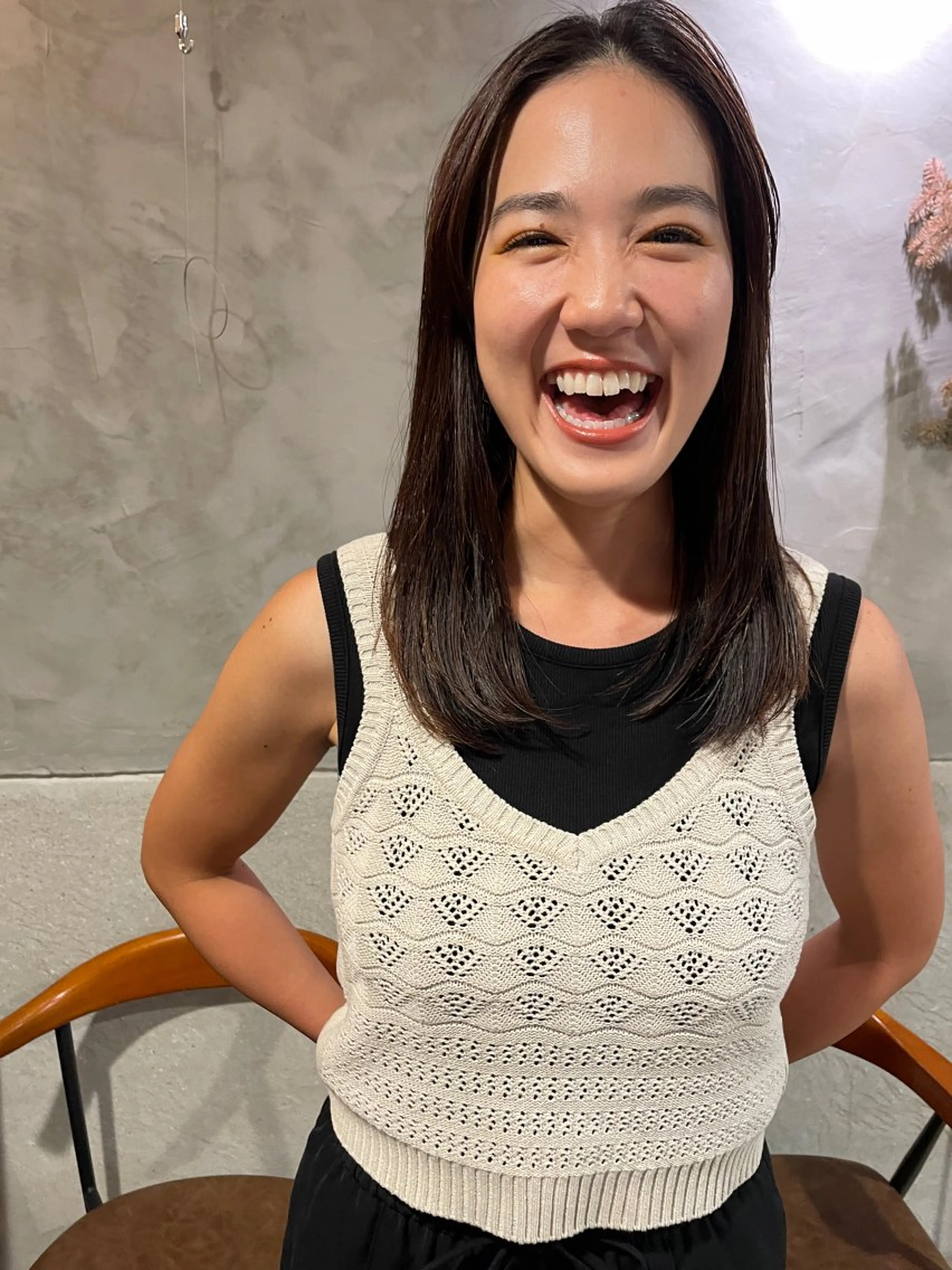 セミロング カット 縮毛矯正 トリートメント さの あやねのヘアスタイル